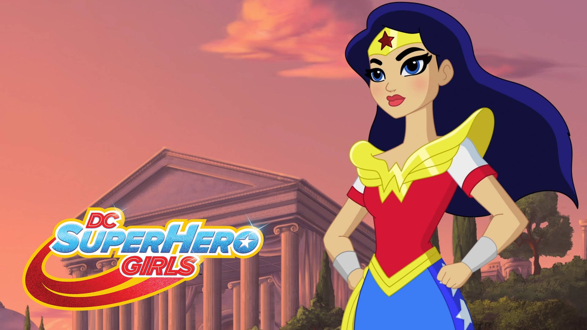 Wonder Woman 桌布 壁紙 — 神力女超人自信地站在一座古典神廟前，背景是粉紅色的日落天空，並帶有DC超級英雄女孩標誌。