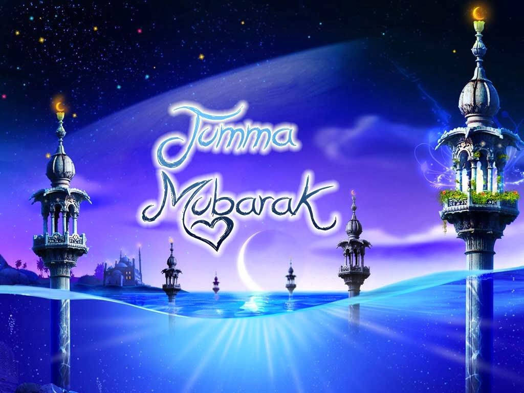 muslim 桌布 壁紙 — 神秘夜景，閃耀的宣禮塔從水中升起，星空下掛著新月，並帶有「Jumma Mubarak」文字。