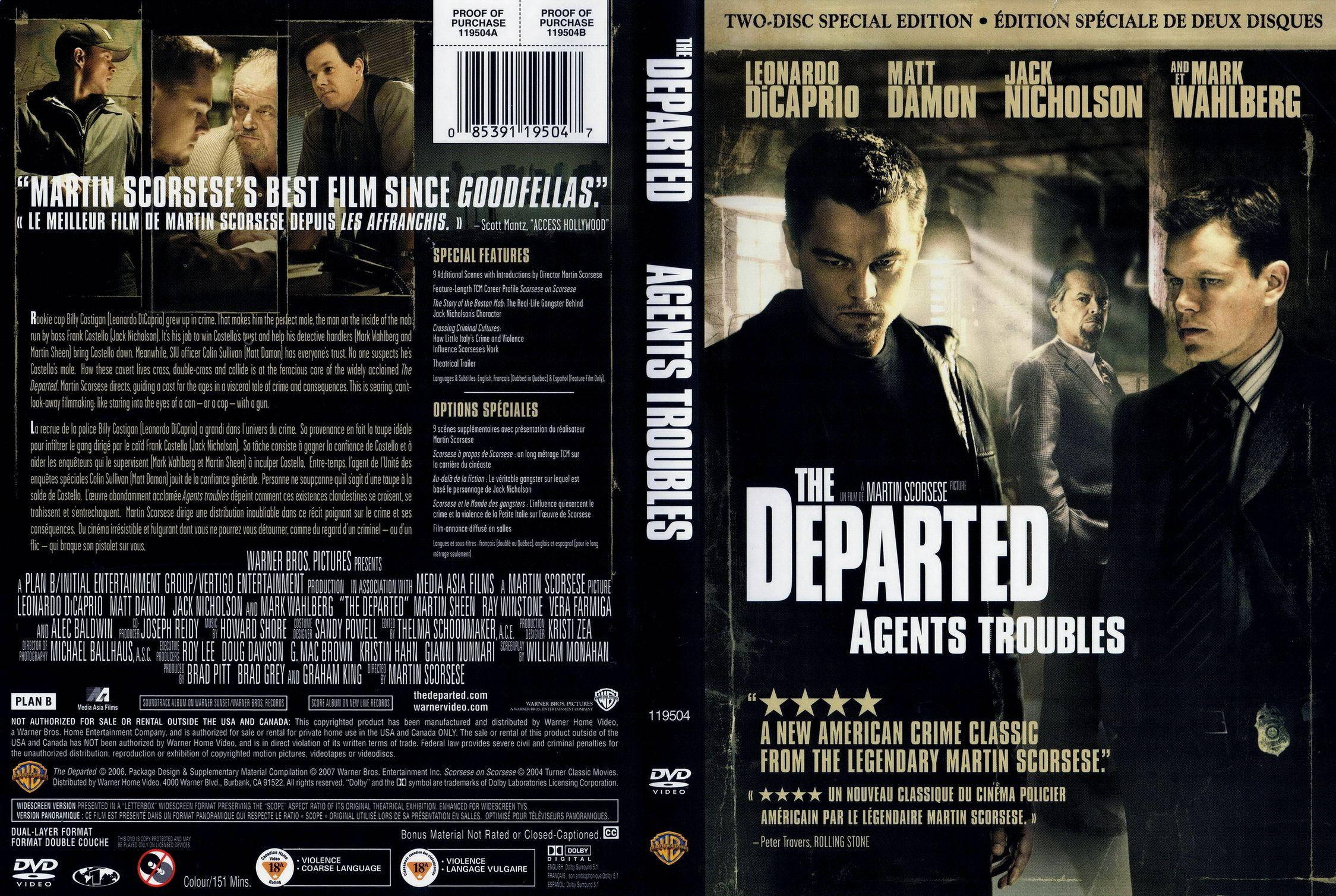 Actors 桌布 壁紙 — 《神鬼無間》DVD封面，李奧納多·狄卡皮歐與麥特·戴蒙在黑暗都市背景下以粗獷偵探姿勢呈現。