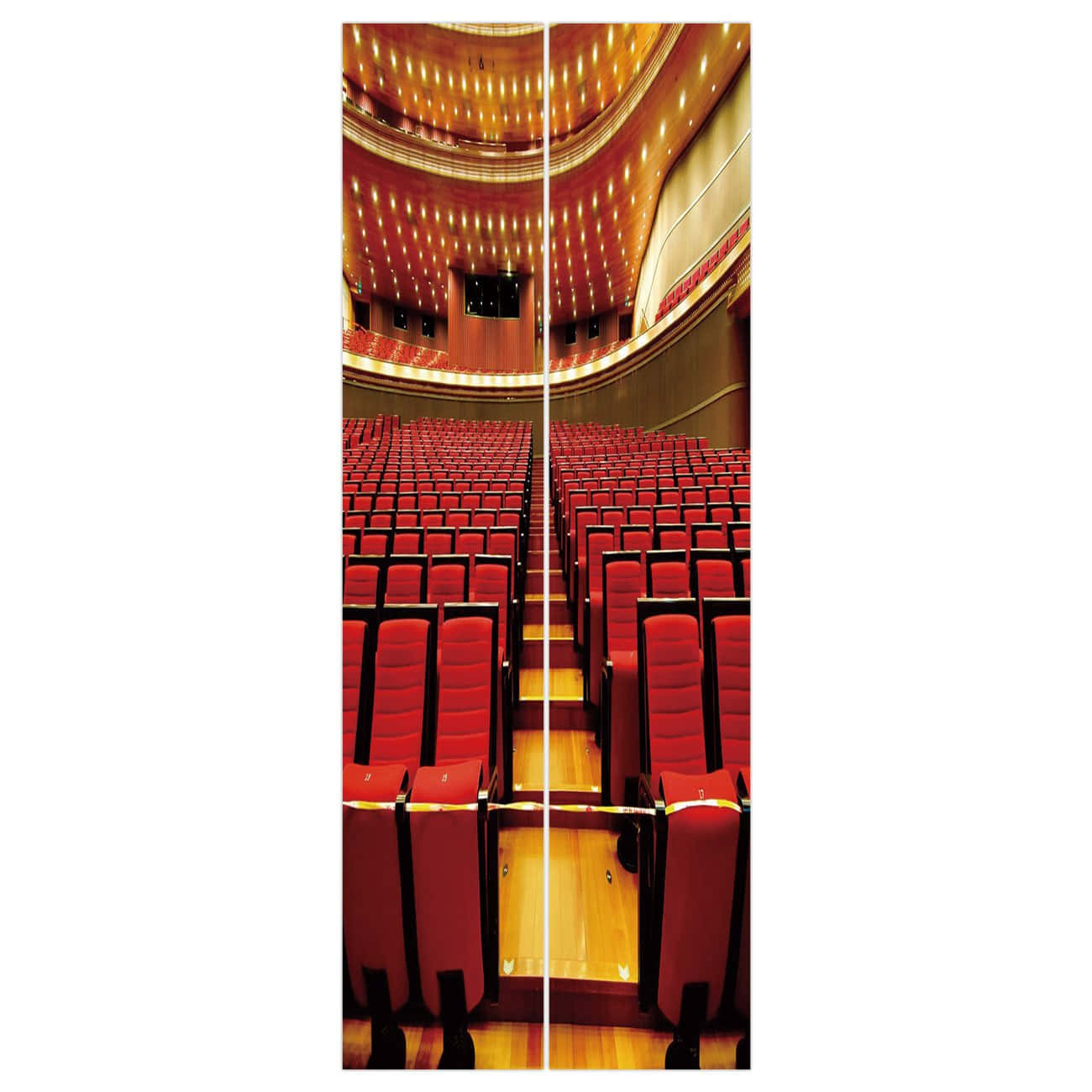Theater 桌布 壁紙 — 空蕩蕩的劇院裡，一排排紅色座椅向上凝視著溫暖照明、裝飾華麗的天花板，上面有金色的燈光。