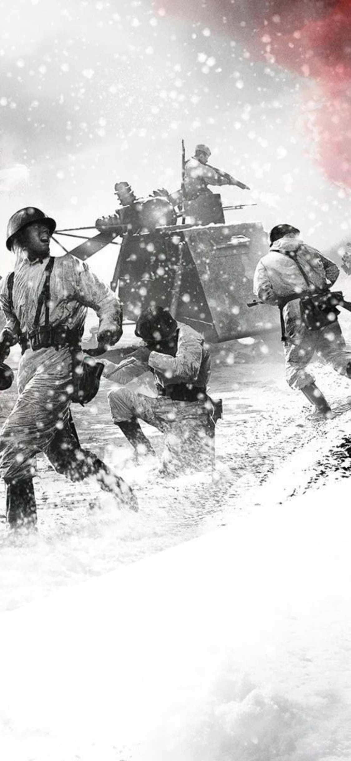 grayscale 桌布 壁紙 — 穿著冬季裝備的士兵在雪地中前進，背景有坦克、飄雪和紅煙。