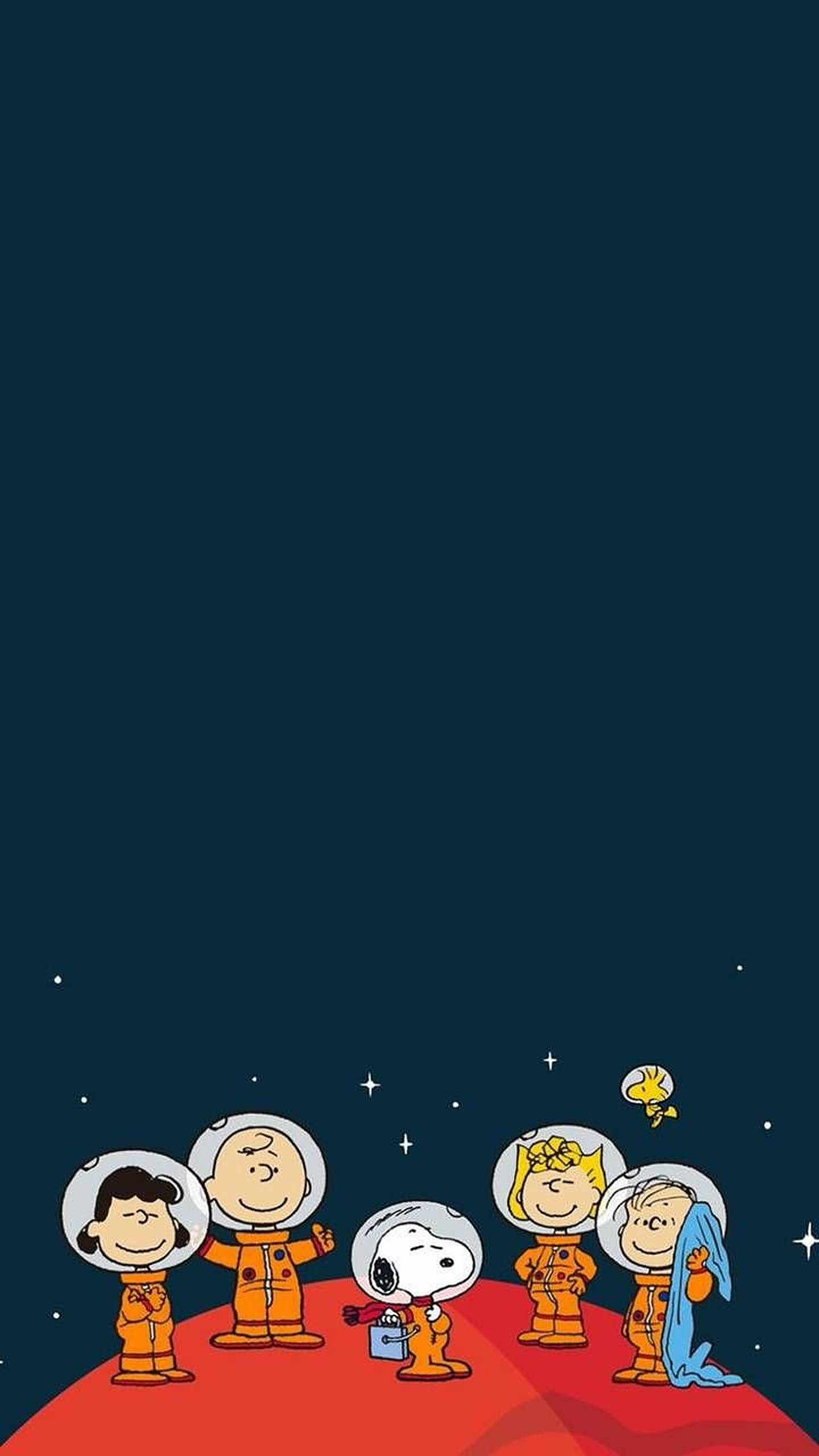 lucy 桌布 壁紙 — 穿著橙色太空衣的《花生漫畫》角色站在紅色星球上，背景是繁星點點的夜空。