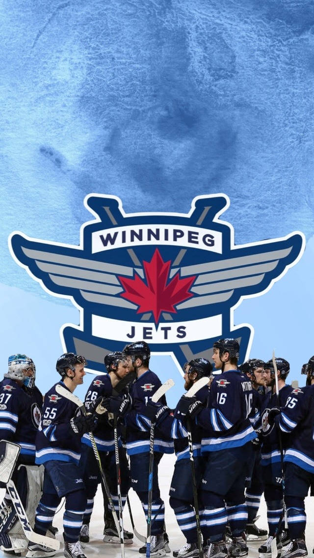 Jets 桌布 壁紙 — 穿著溫尼伯噴射機隊球衣的冰球運動員在冰上聚集，上方有風格化的球隊標誌，背景為帶紋理的藍色。
