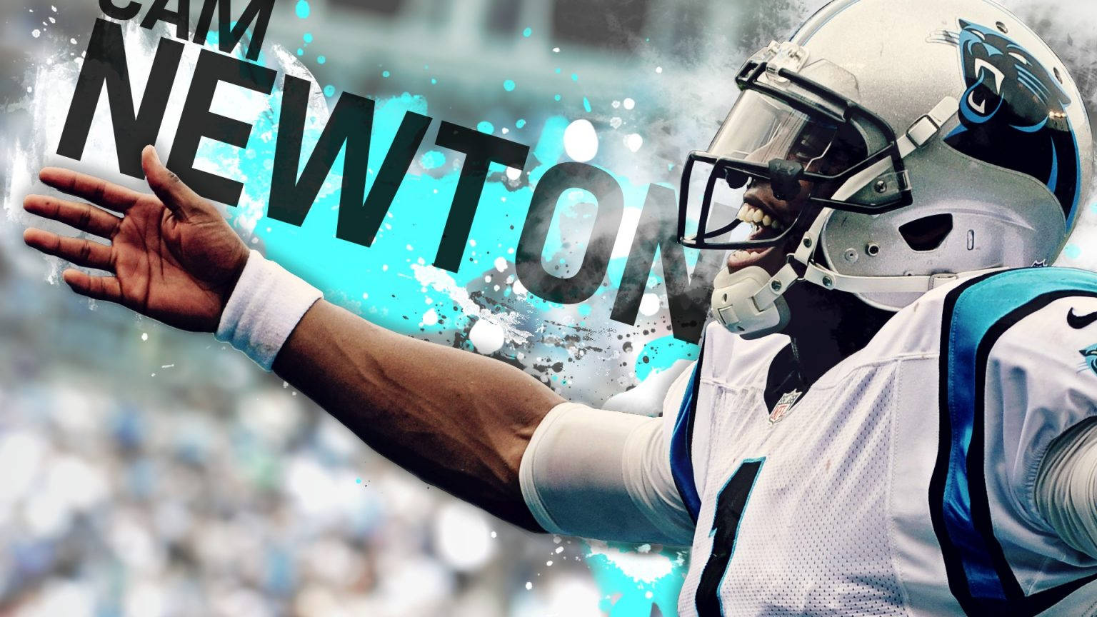 Panthers 桌布 壁紙 — 穿著黑豹隊裝備的足球運動員卡姆·牛頓在充滿活力的藍色潑濺背景下張開雙臂慶祝。
