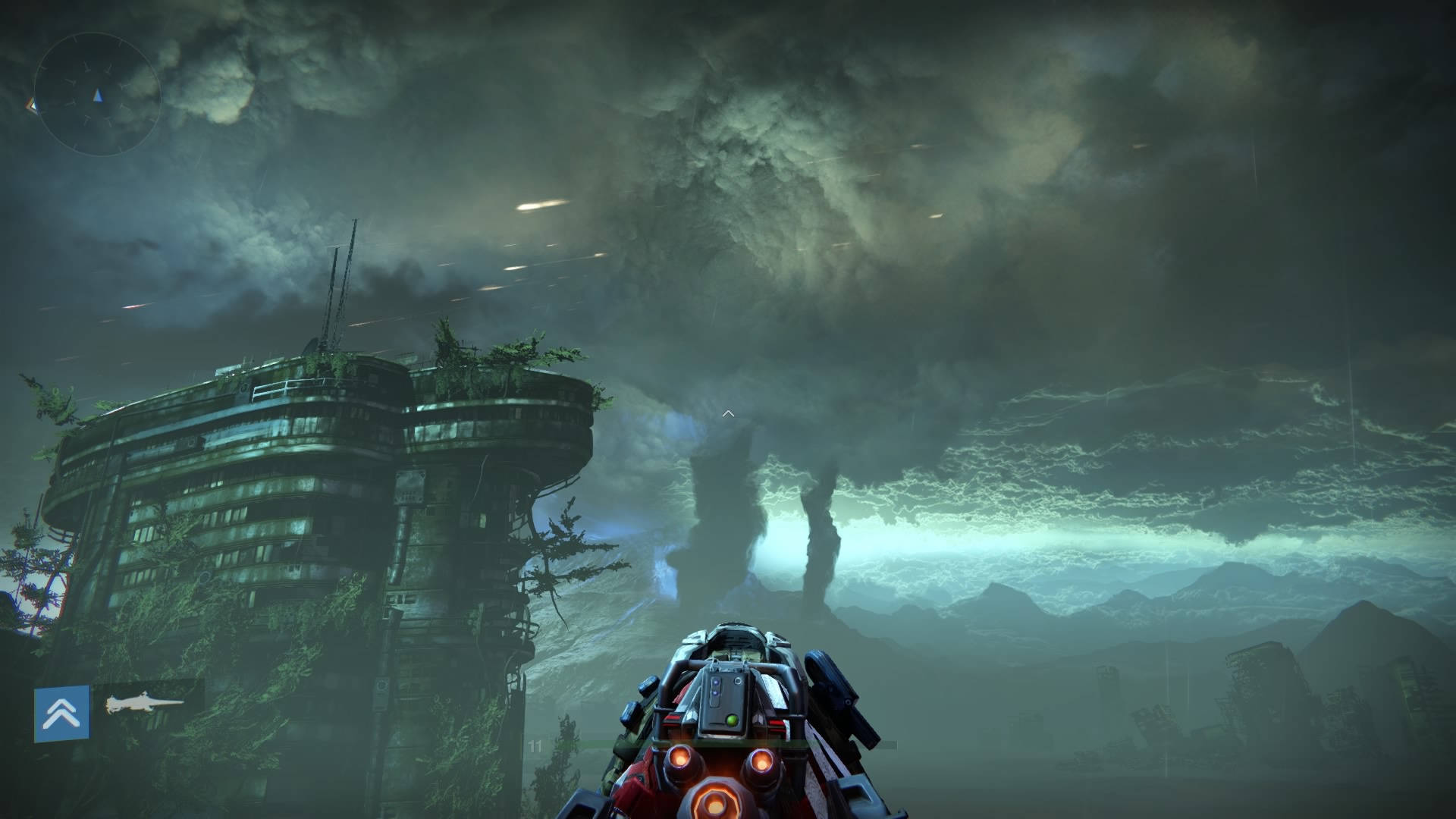destiny 4K 桌布 壁紙 — 第一人稱視角，一把未來武器瞄準一座廢墟建築，背景是風暴般的外星天空，雲朵發光。