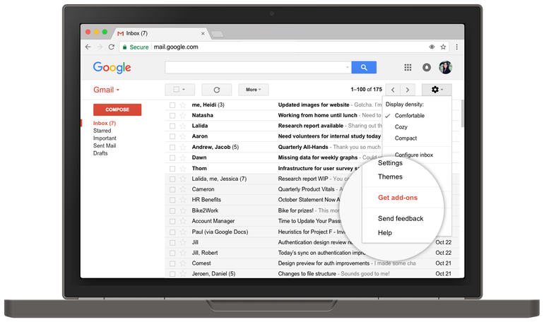 Gmail 動圖 桌布 壁紙 — 筆記型電腦螢幕顯示Gmail收件匣，下拉式選單開啟顯示設定、主題、附加元件、意見回饋選項。