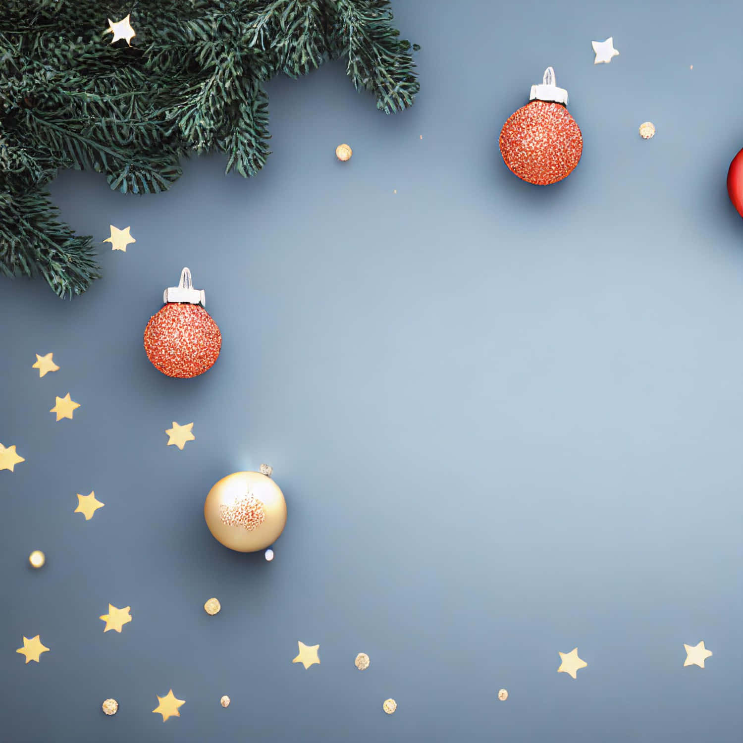 Microsoft Teams Christmas 桌布 壁紙 — 節日裝飾品和松樹枝散落在帶有金色星星的柔和藍色背景上。