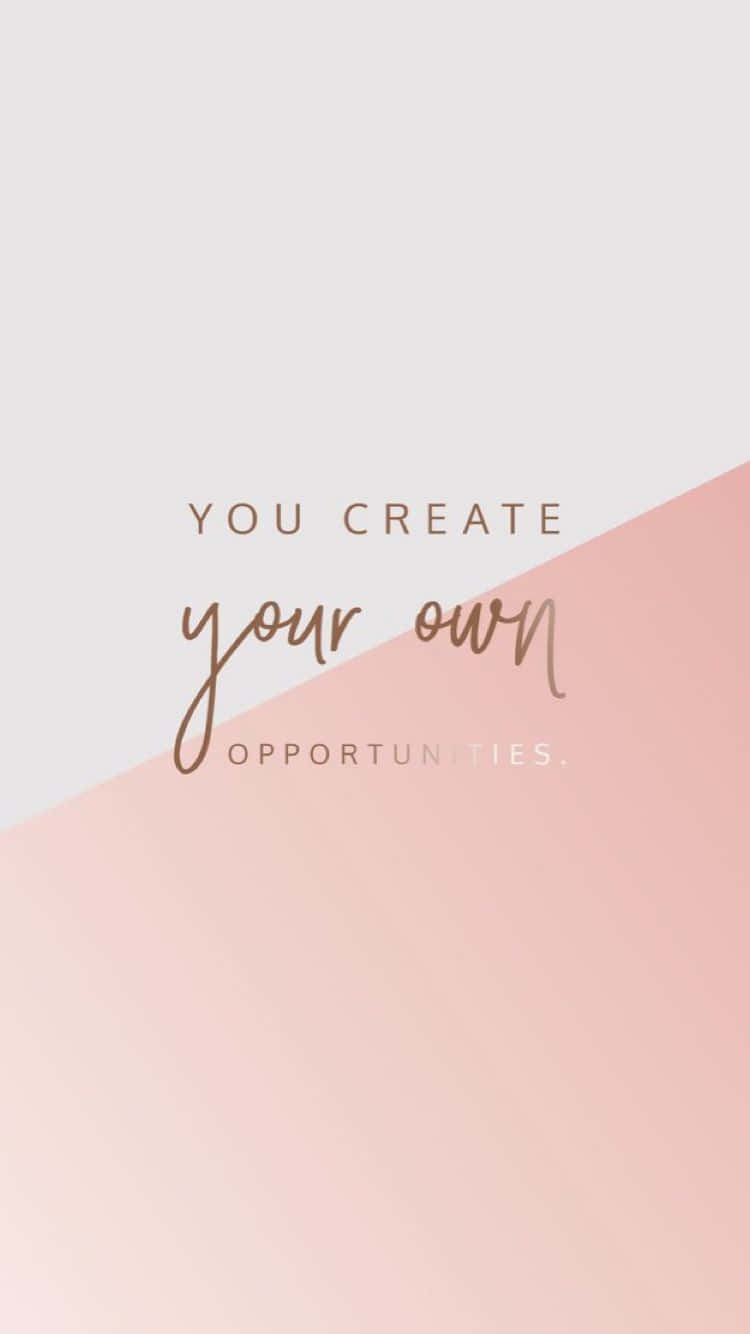 Opportunity 桌布 壁紙 — 簡約勵志名言桌布，採用柔和粉紅與灰色對角分割背景。