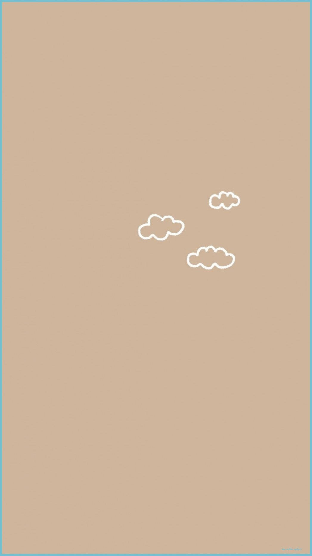 Clouds Aesthetics 桌布 壁紙 — 簡約米色背景，右上角附近漂浮著三個簡單的白色輪廓雲朵。