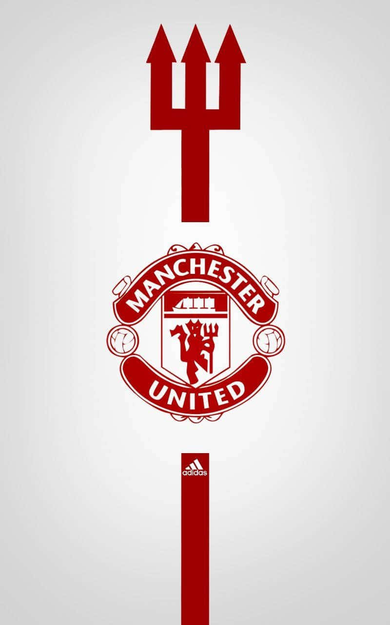 Manchester United iPhone 桌布 壁紙 — 簡約紅白色曼聯徽章，帶有魔鬼角標誌和 adidas 標誌，背景純色。