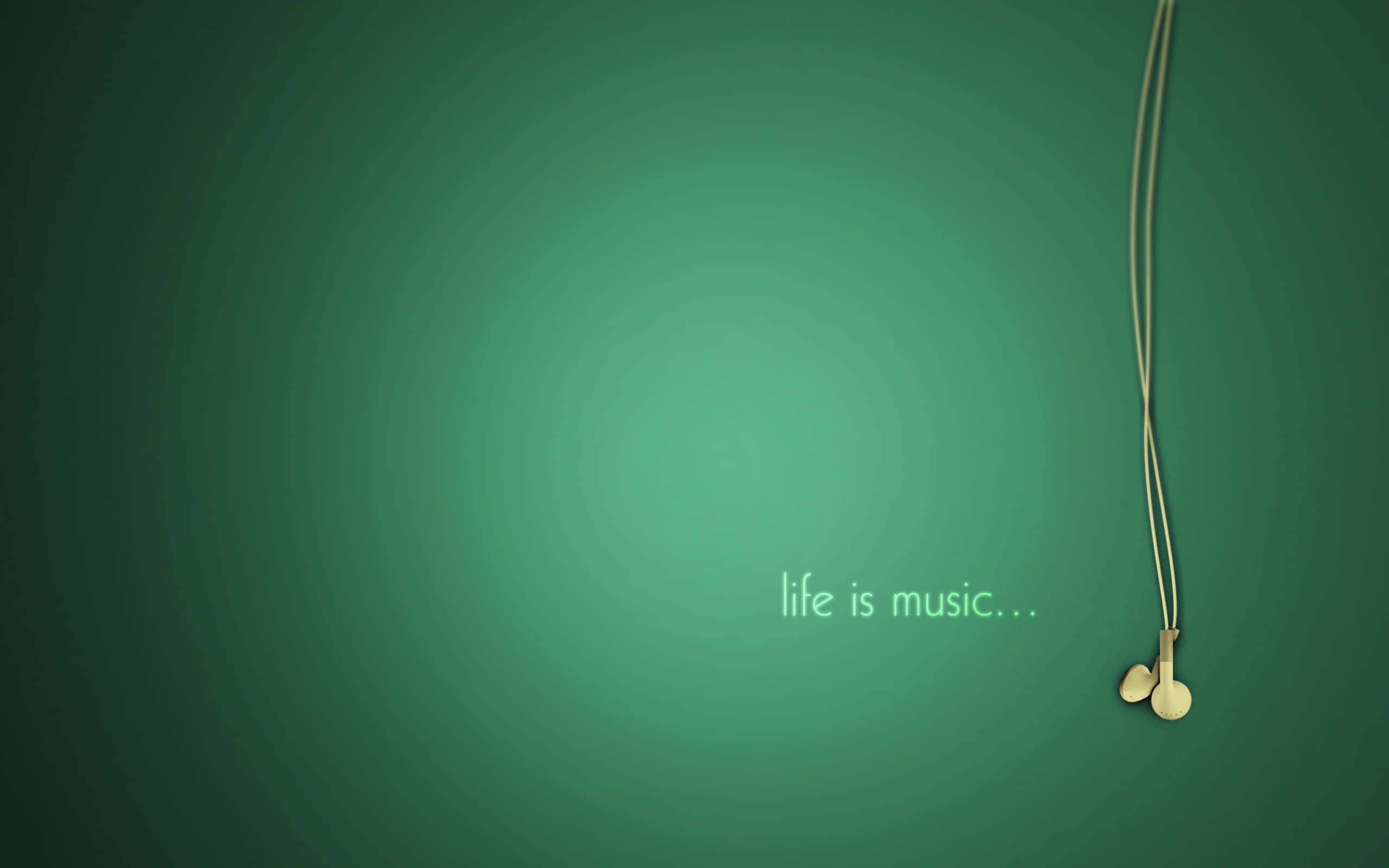 Life Is Good 桌布 壁紙 — 簡約綠色漸變背景，米色耳機和「life is music...」文字漂浮在右下角附近。