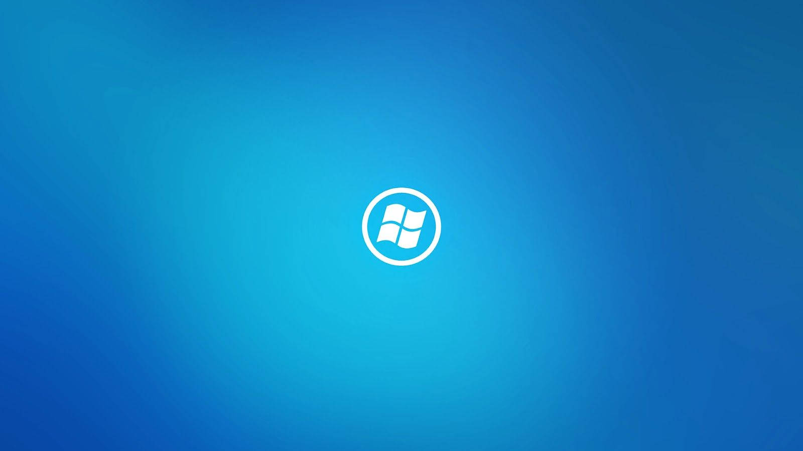 Windows 10 高畫質 桌布 壁紙 — 簡約藍色漸變桌布，白色Windows標誌居中於圓形輪廓內。
