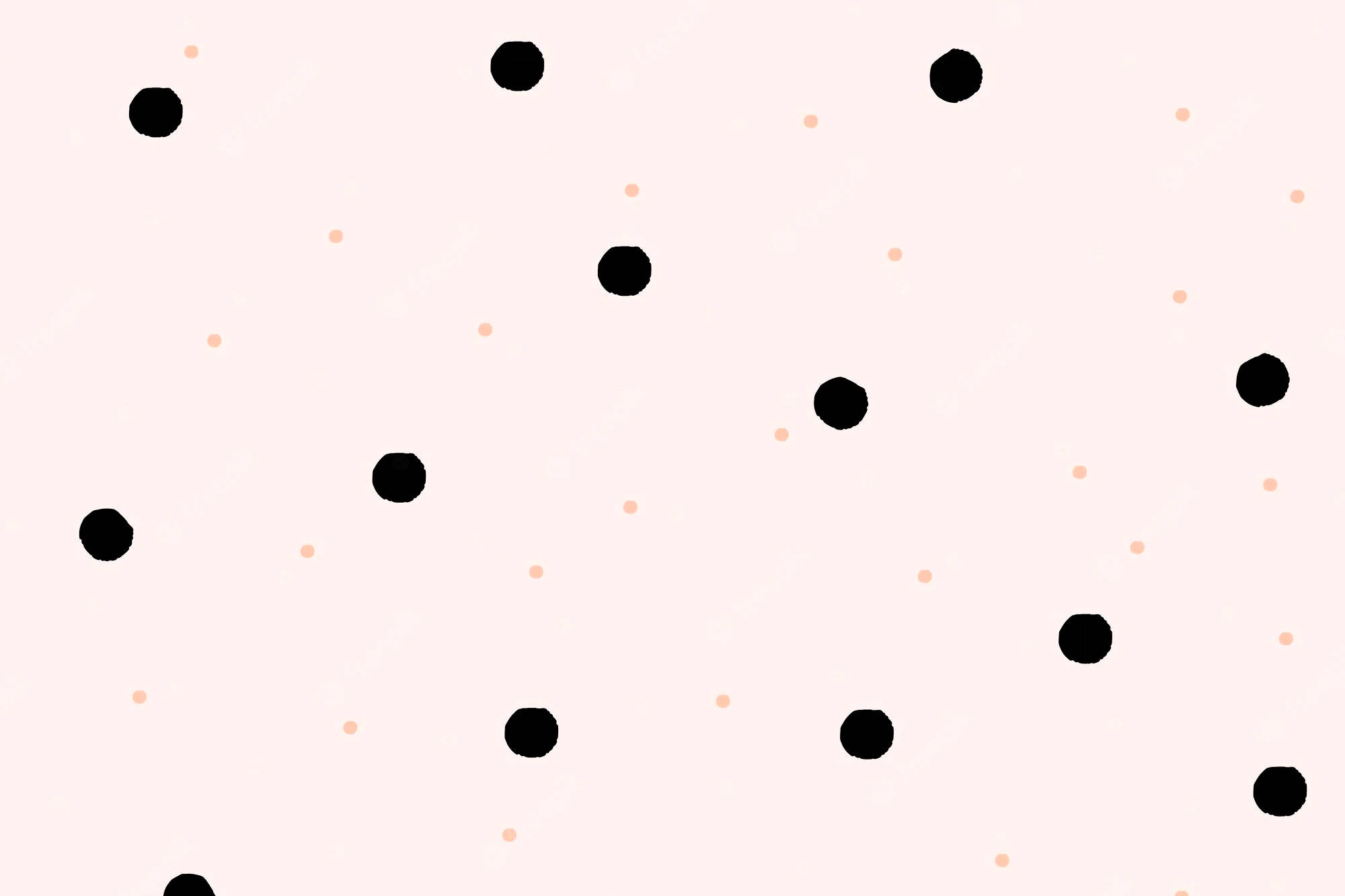Polka Dot 桌布 壁紙 — 簡約風格壁紙，在柔和的腮紅背景上散佈黑色和蜜桃色圓點。