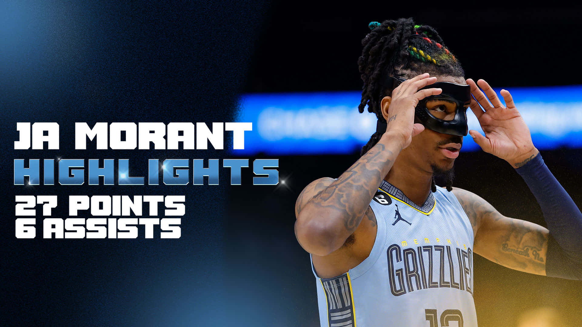 Ja Morant 動圖 桌布 壁紙 — 籃球運動員賈·莫蘭特身穿曼菲斯灰熊隊球衣，在場館燈光下調整口罩，並疊加統計數據。