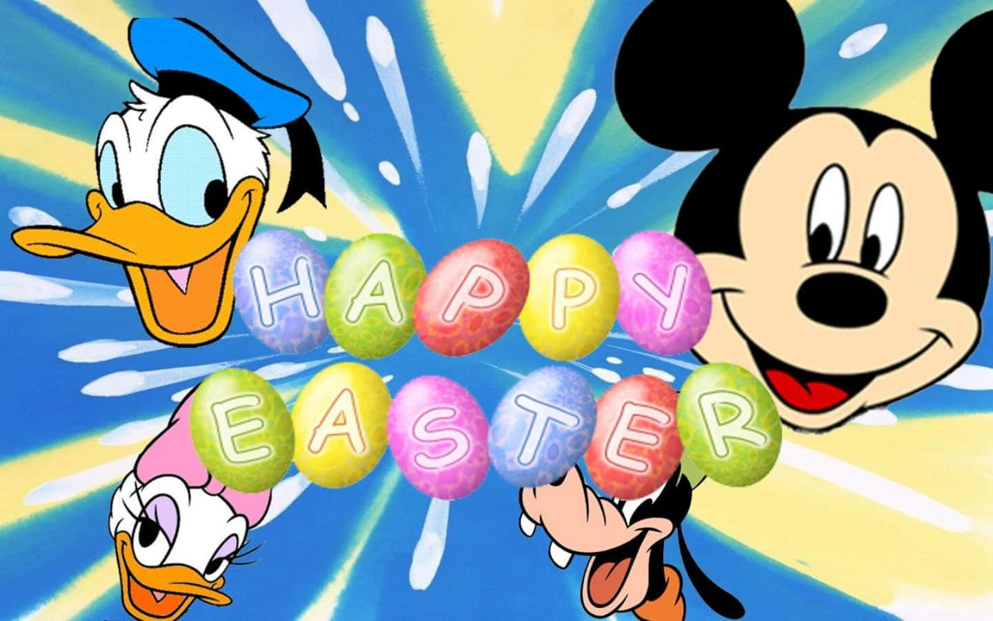 Happy Easter 桌布 壁紙 — 米奇、唐老鴨和黛絲開心地圍繞著色彩繽紛的復活節彩蛋，拼出「復活節快樂」，背景是充滿活力的藍黃色。