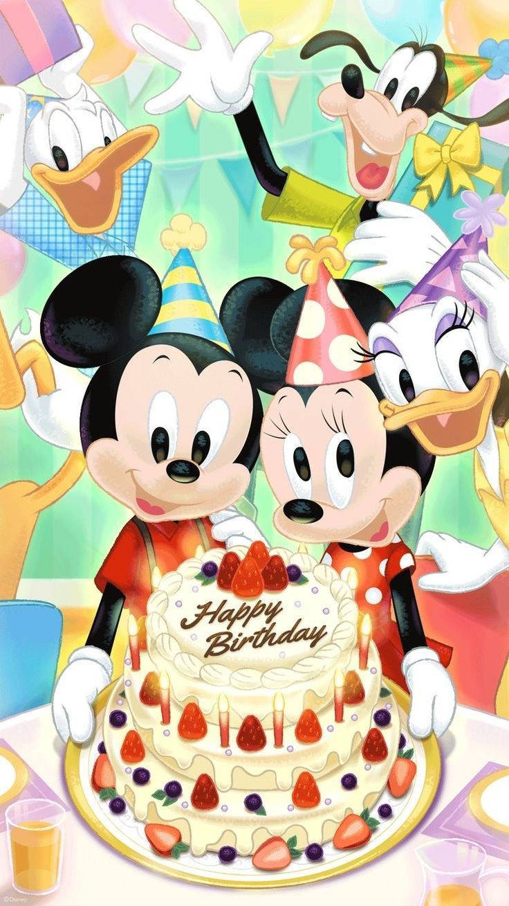 Mickey 桌布 壁紙 — 米奇和米妮老鼠與高飛和唐老鴨圍著草莓蛋糕慶祝生日。
