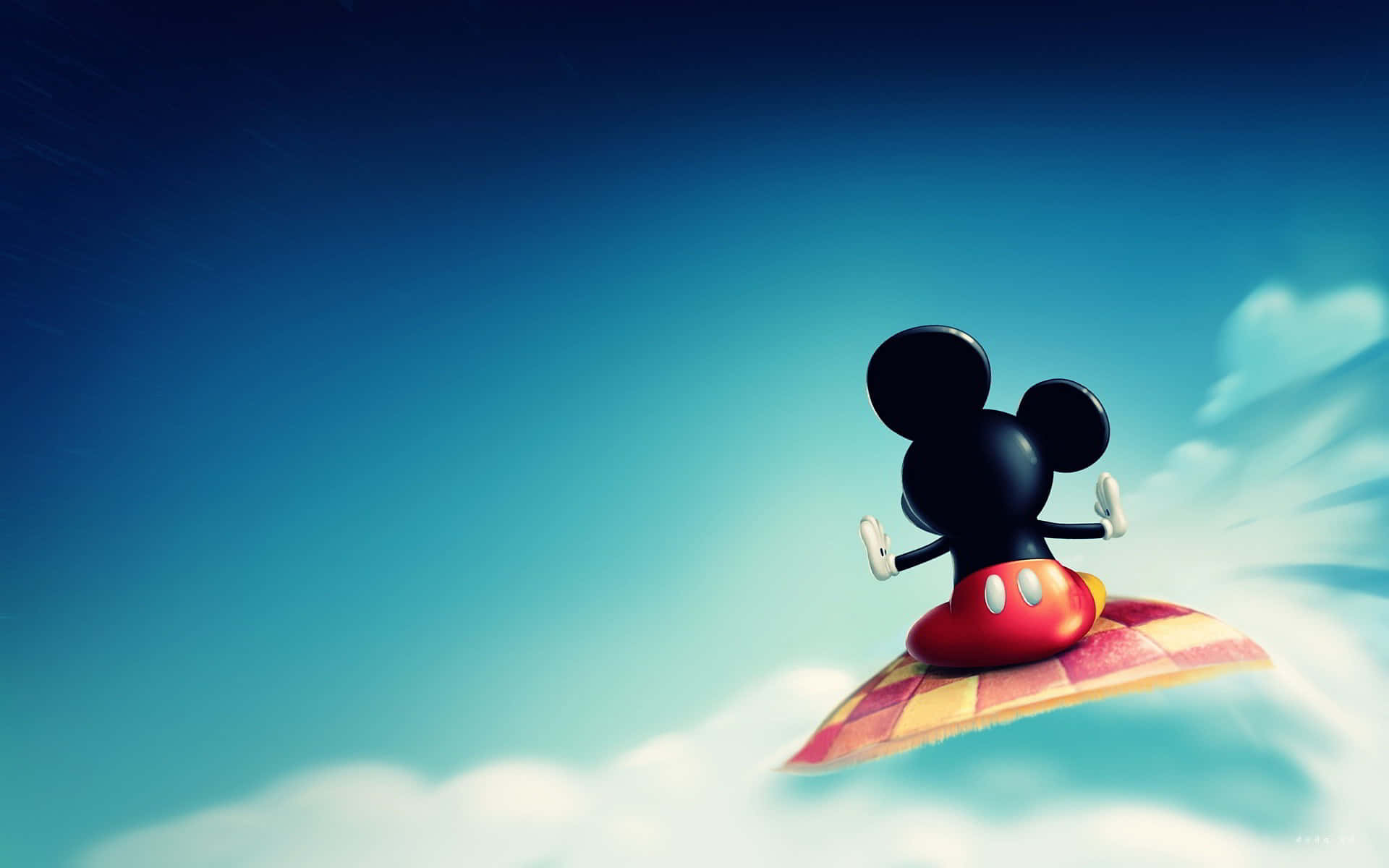 Mickey Mouse Clubhouse 桌布 壁紙 — 米奇老鼠坐在格子圖案的衝浪板上，在鮮豔的藍天下穿過蓬鬆的雲層滑行。