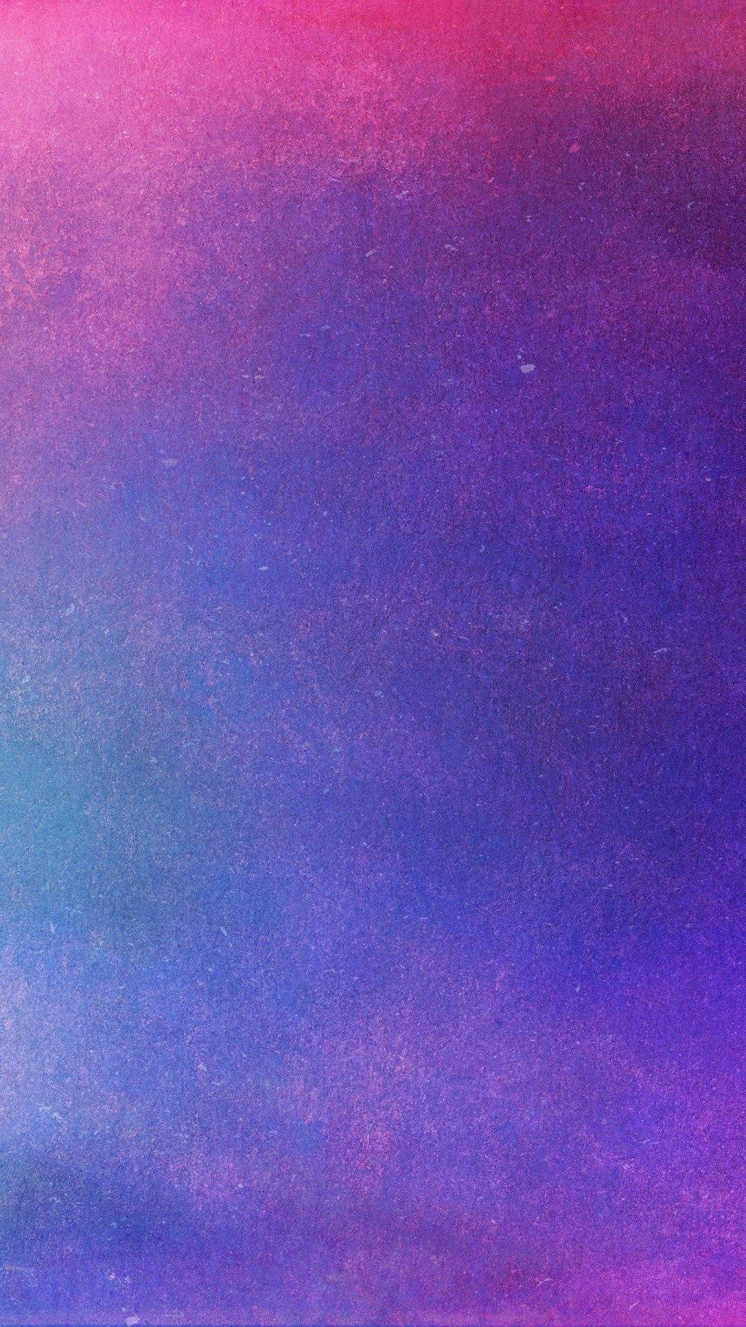 漸層 桌布 壁紙 — 粉紅、紫色和藍色的夢幻漸變，帶有紋理顆粒表面，類似宇宙星雲。