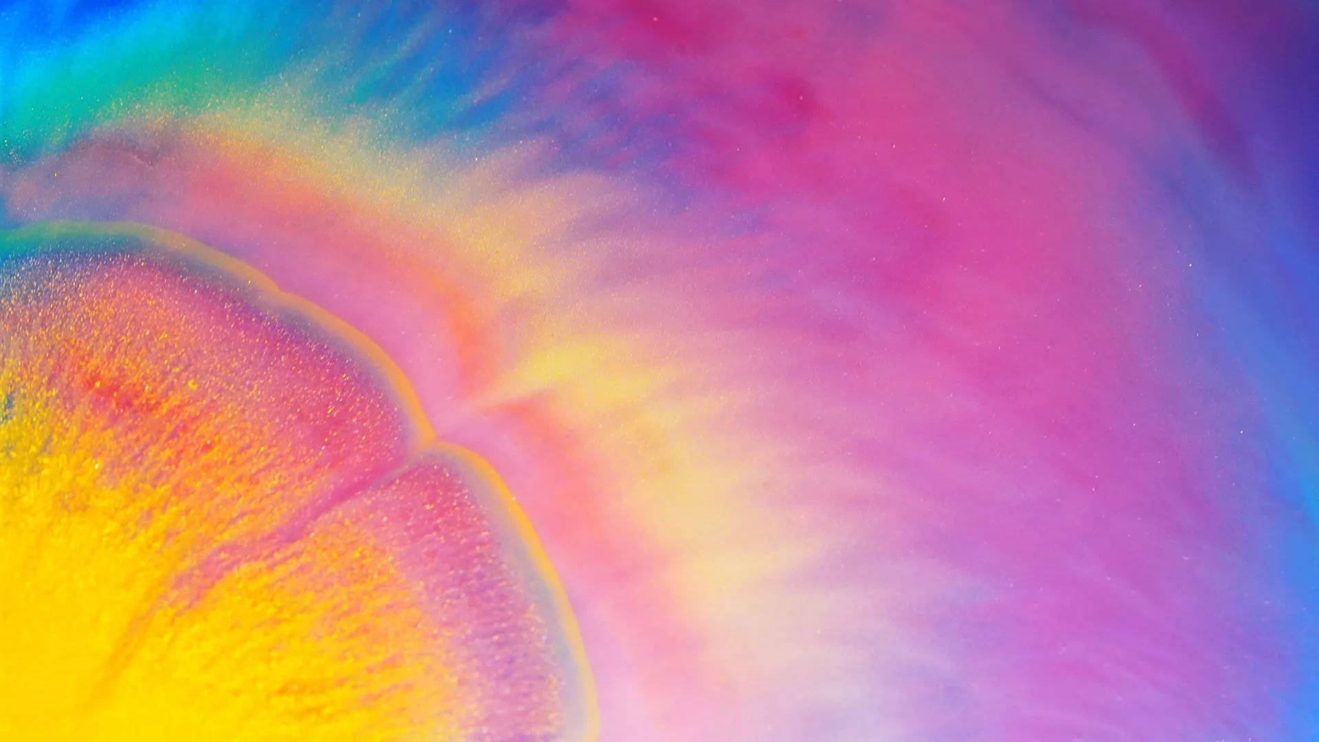 全息 桌布 壁紙 — 粉紅、黃、藍、青綠的鮮豔漩渦色彩在流動的抽象圖案中融合，帶有閃亮質感。