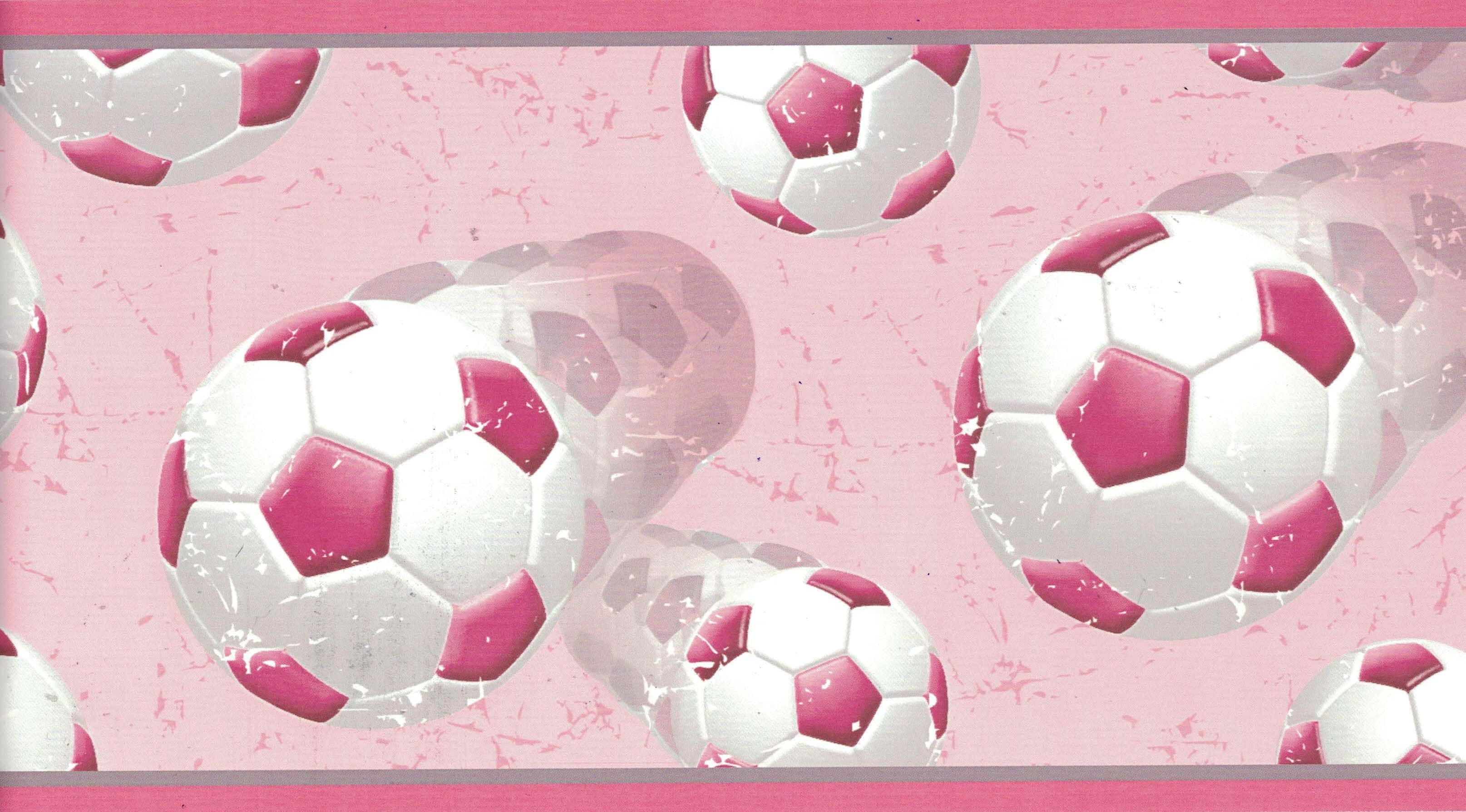Pink Soccer Ball 桌布 壁紙 — 粉紅色和白色的足球漂浮在帶有細微陰影的紋理粉紅色背景上。