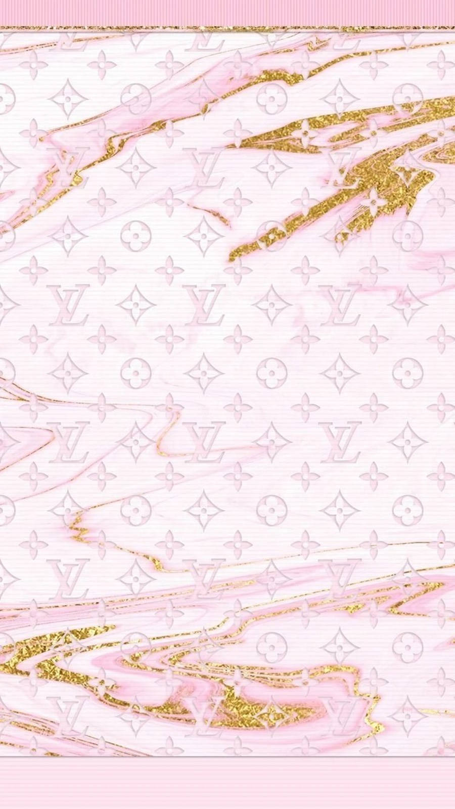 Louis Vuitton Aesthetic 桌布 壁紙 — 粉紅色和金色大理石漩渦覆蓋在重複的路易威登字母圖案上，背景為柔和的粉紅色。