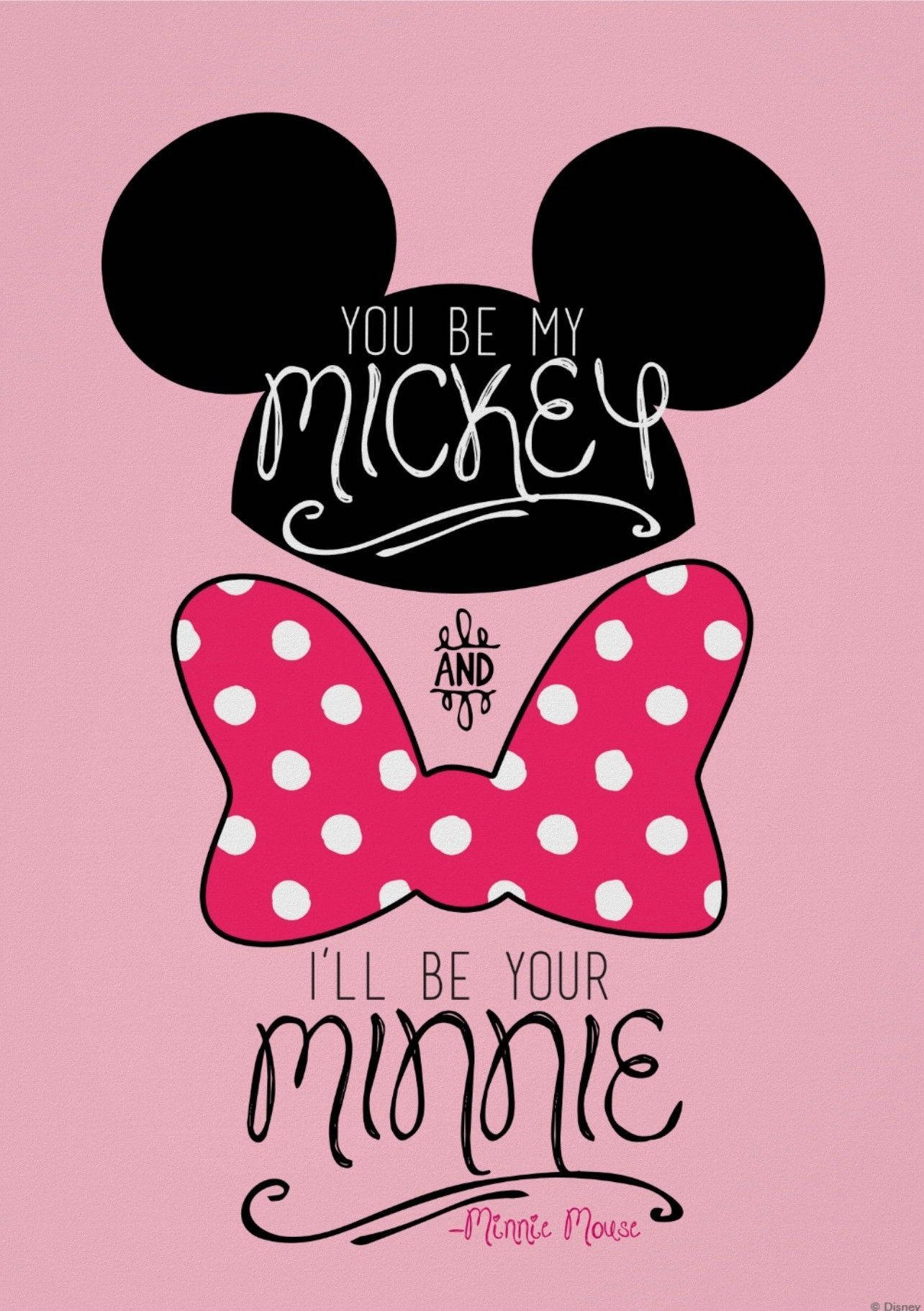 minnie 桌布 壁紙 — 粉紅色背景上，經典米妮老鼠剪影配圓點蝴蝶結，以及優雅字體的浪漫語句。