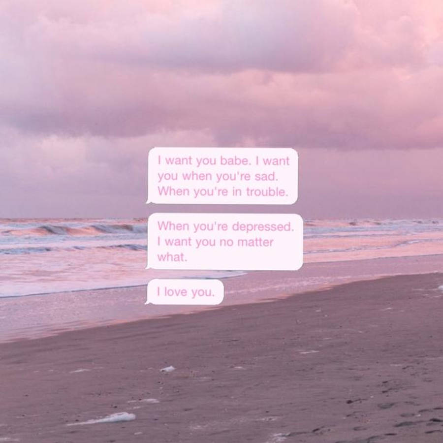Aesthetic Love 桌布 壁紙 — 粉紅色調的海灘在日落時分，浪漫的文字氣泡漂浮在波浪之上。