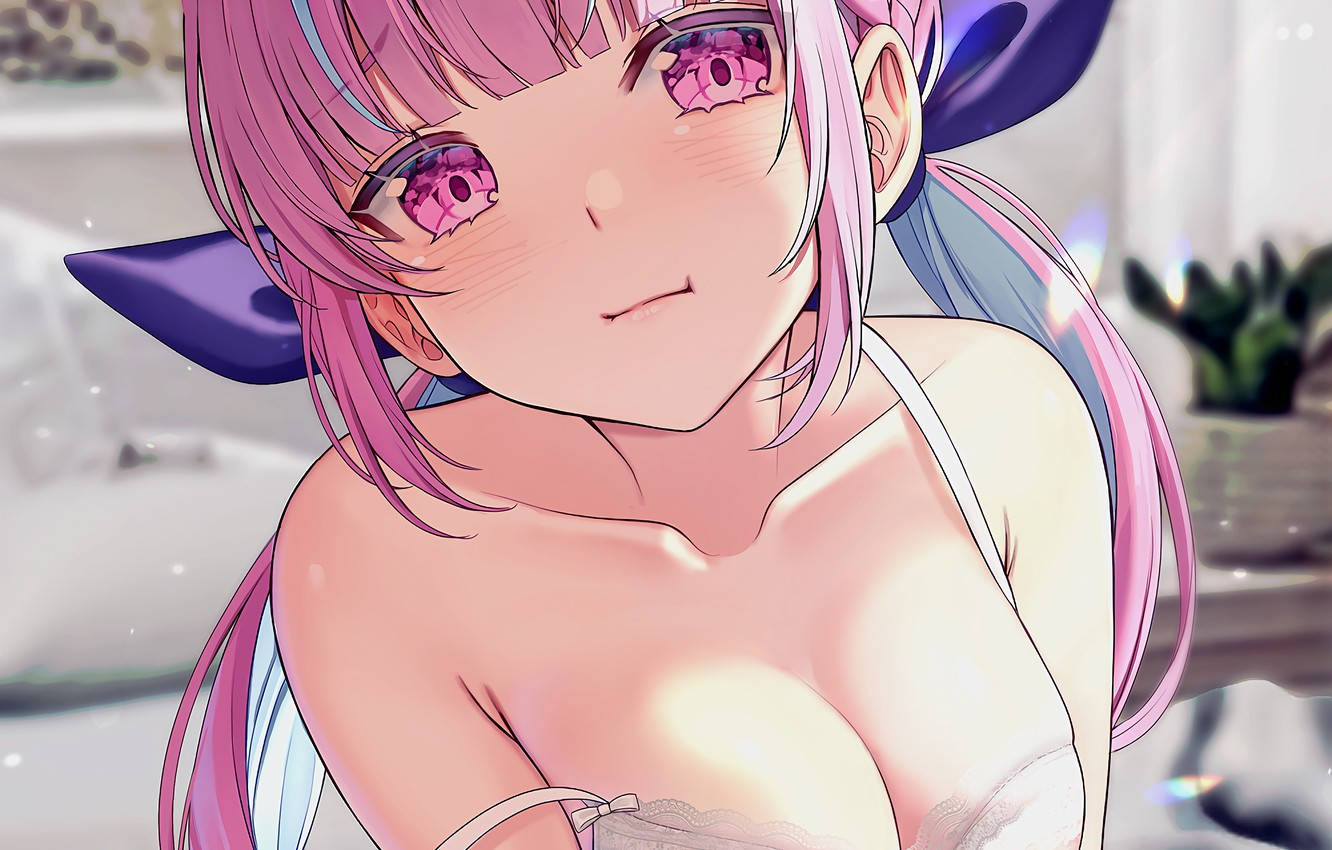 anime sexy 桌布 壁紙 — 粉紅色頭髮、紫色眼睛、戴著貓耳的動漫女孩在明亮的室內環境中溫柔微笑的特寫。