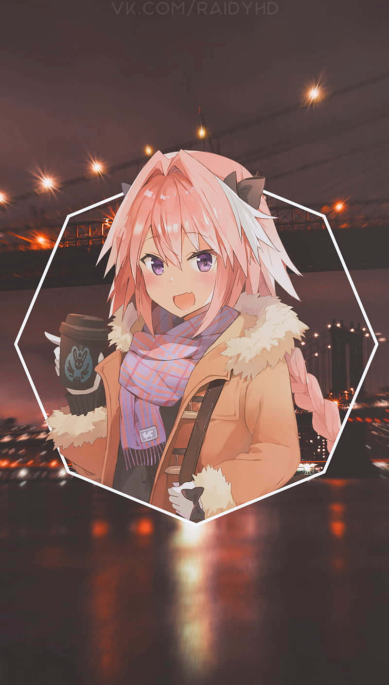 粉紅髮少女戴帽持杯 壁紙