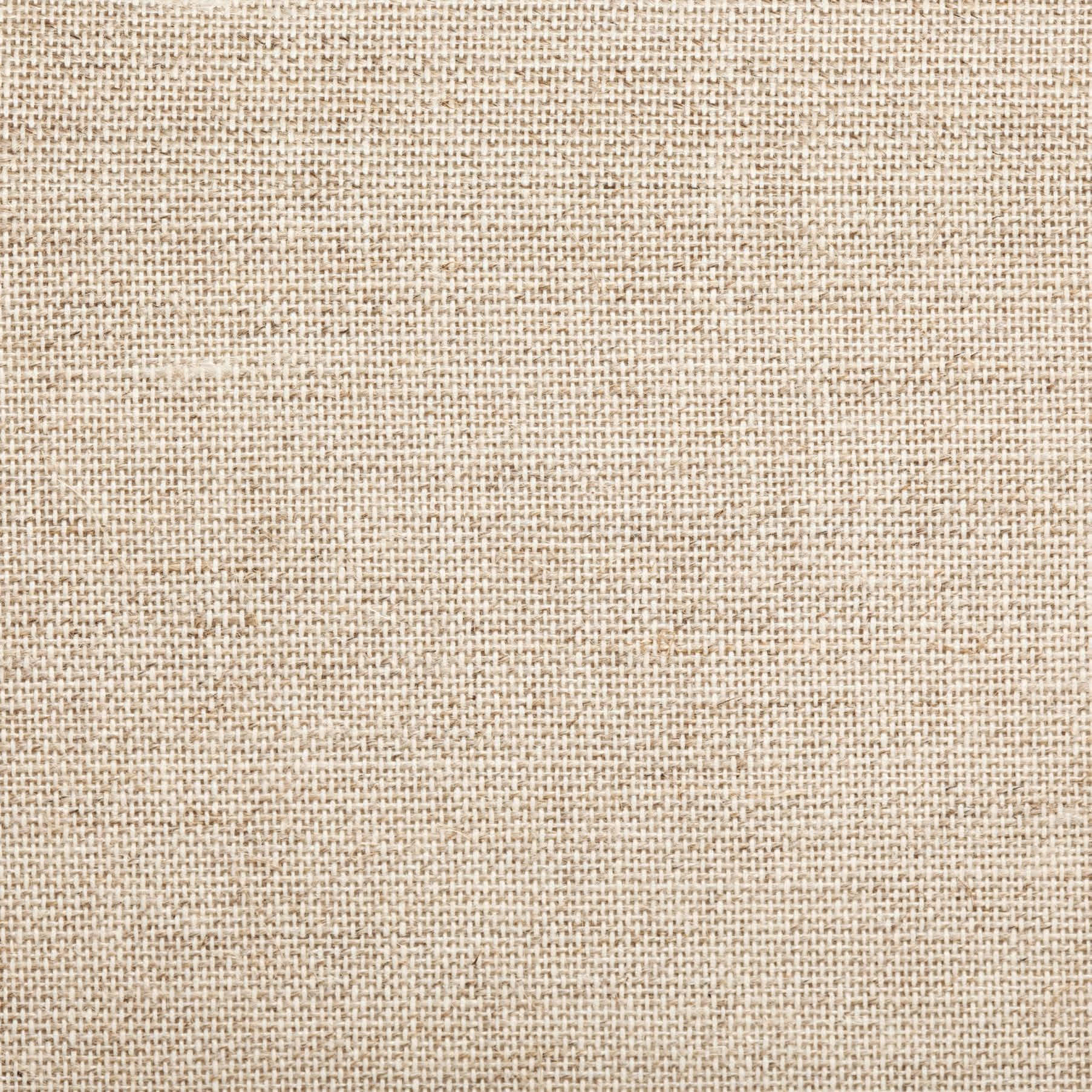 Burlap 桌布 壁紙 — 粗米色麻布特寫，可見編織紋理及天然纖維變化。