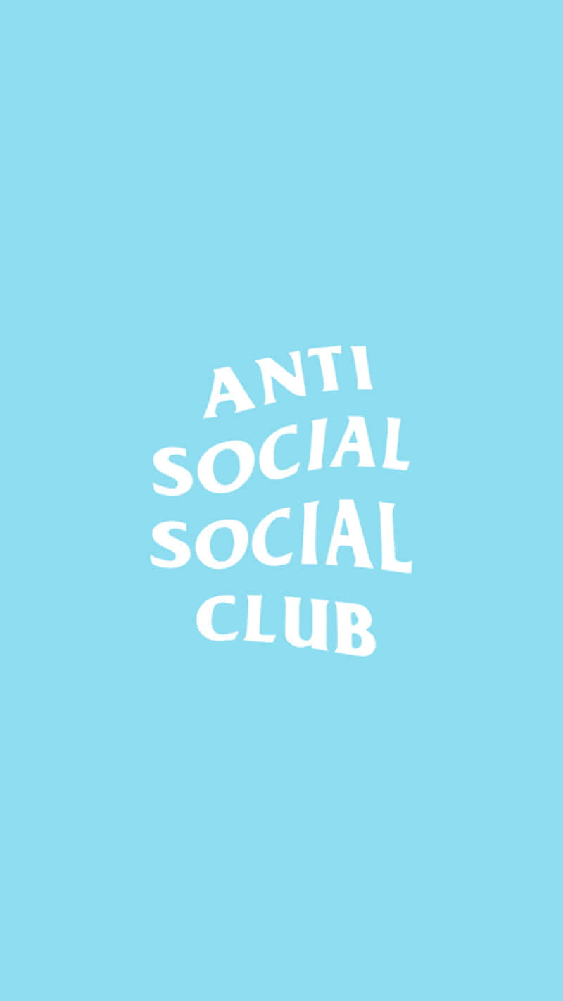 桌布 壁紙 — 粗體白色「ANTI SOCIAL SOCIAL CLUB」文字居中於純淺藍色背景上。