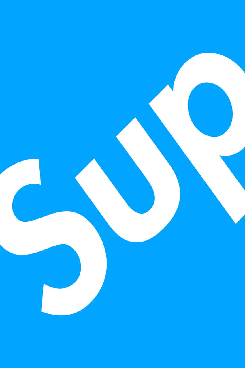 blue supreme 桌布 壁紙 — 粗體白色 'Sup' 文字斜向橫跨純電藍色背景。