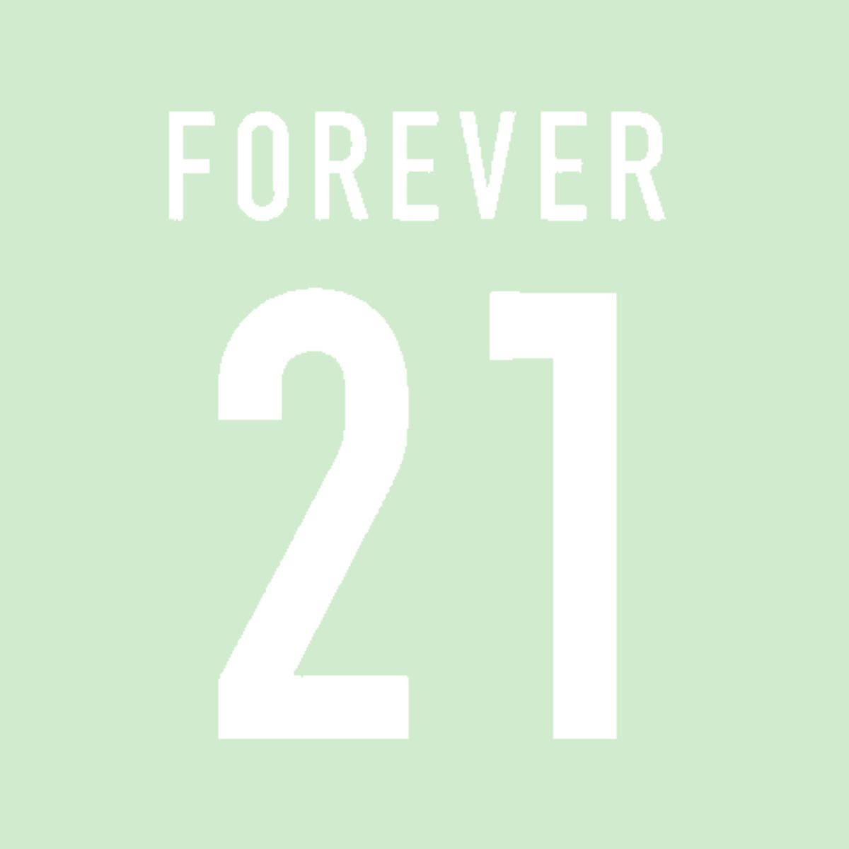 Forever 21 桌布 壁紙 — 粗體白色文字「forever 21」居中顯示在柔和的薄荷綠色背景上。