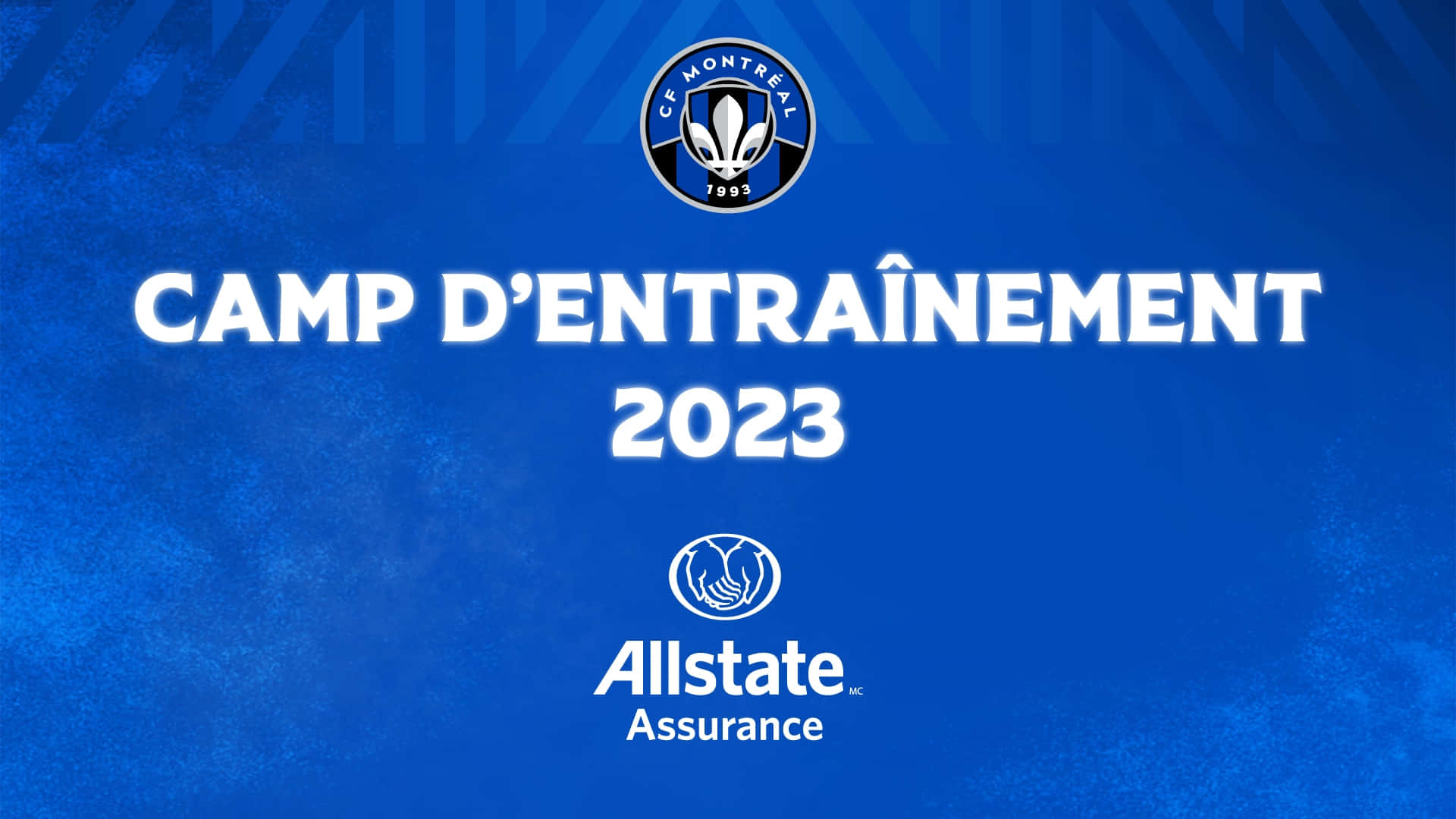 足球 桌布 壁紙 — 粗體白色文字在帶有紋理的藍色背景上宣佈CF Montreal 2023年訓練營，並附有贊助商標誌。