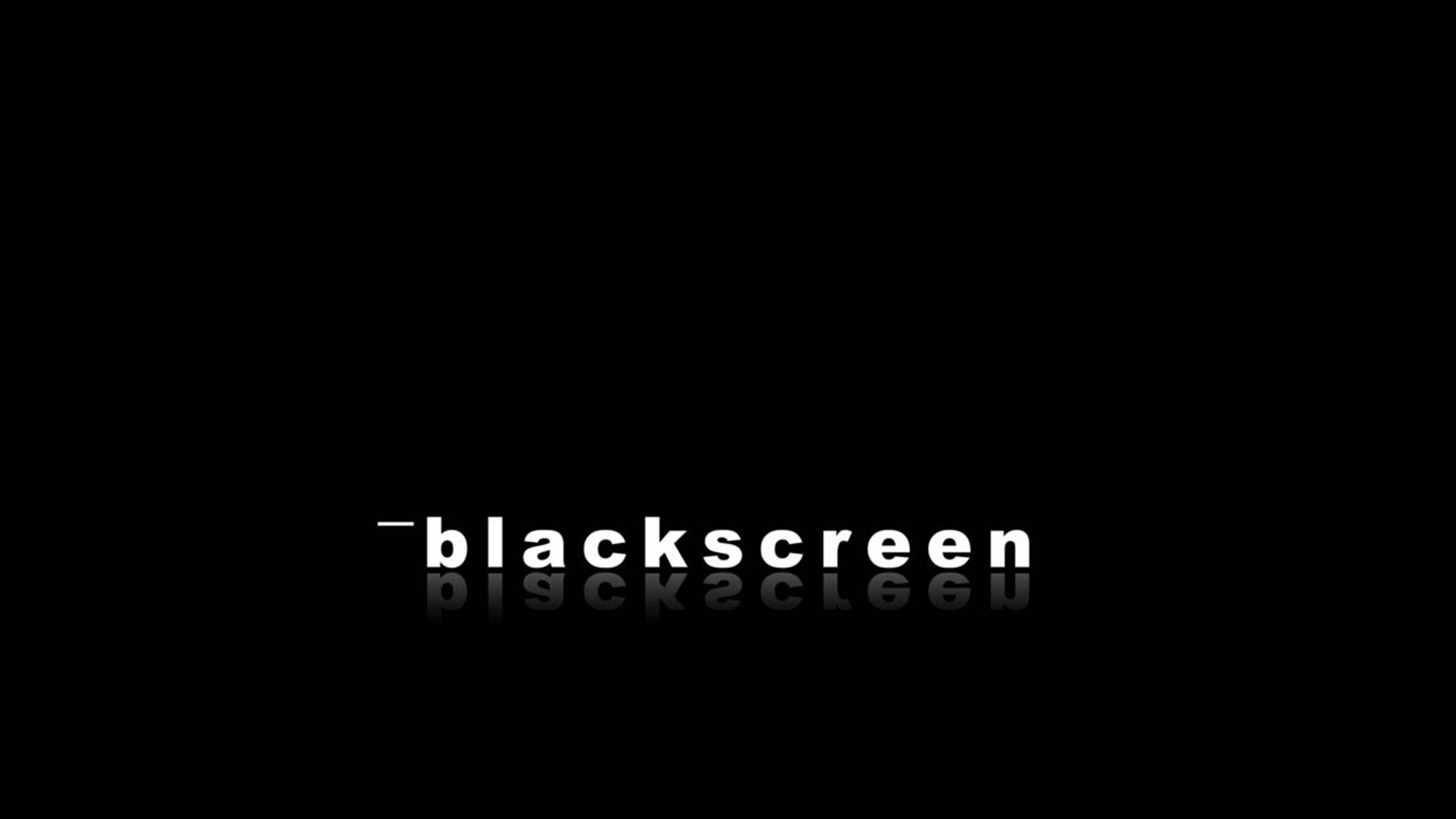 黑色高畫質桌布 桌布 壁紙 — 粗體白色文字寫著 'blackscreen'，在純黑色背景中央帶有微妙的倒影。