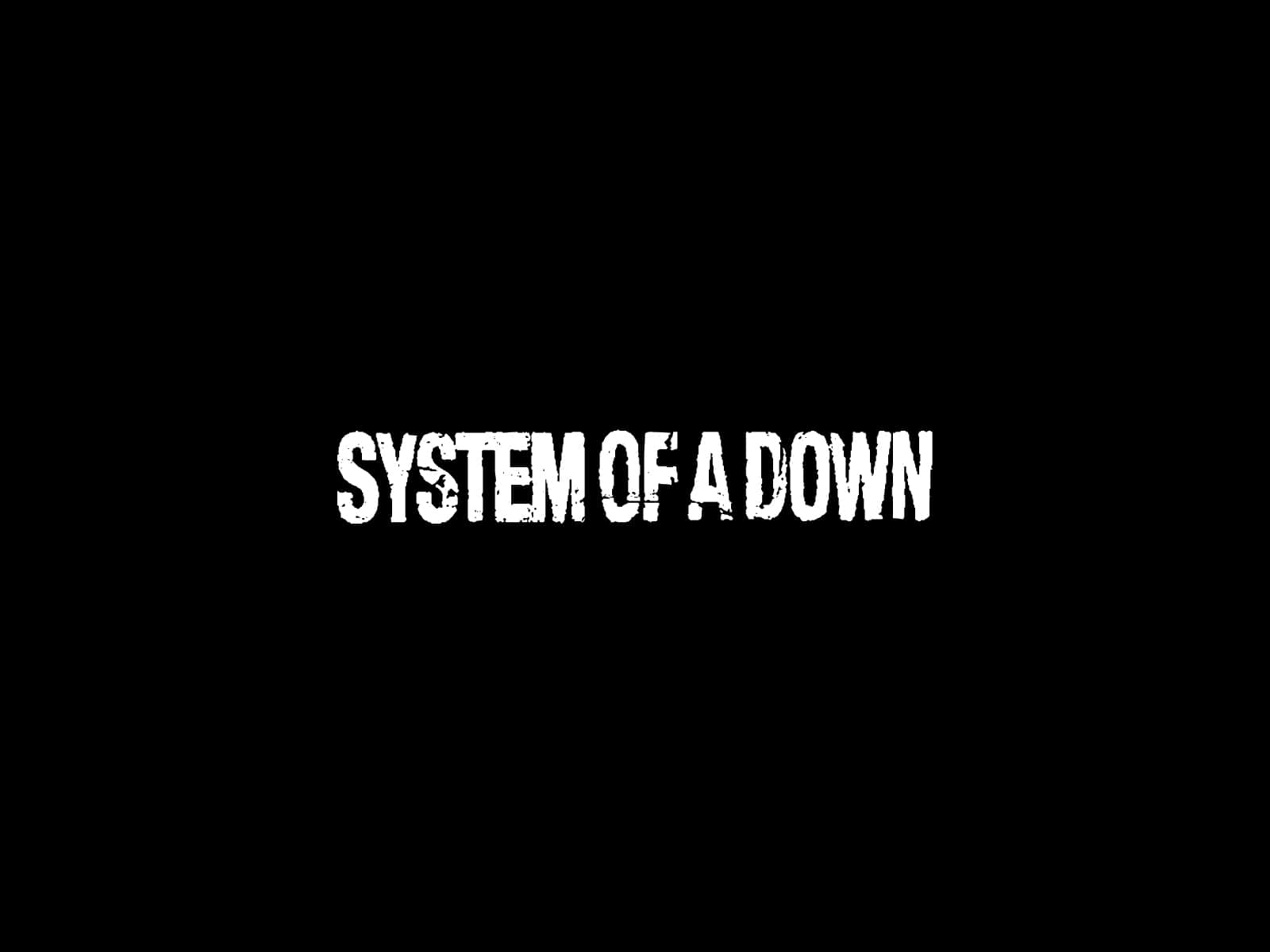 Down 桌布 壁紙 — 粗體白色磨損文字在純黑色背景上居中顯示 SYSTEM OF A DOWN。