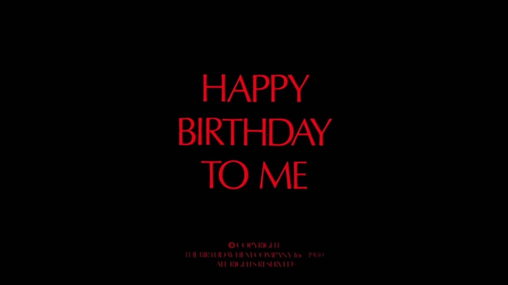 Me 桌布 壁紙 — 粗體紅色文字在純黑色背景上顯示「happy birthday to me」，下方有小型版權文字。