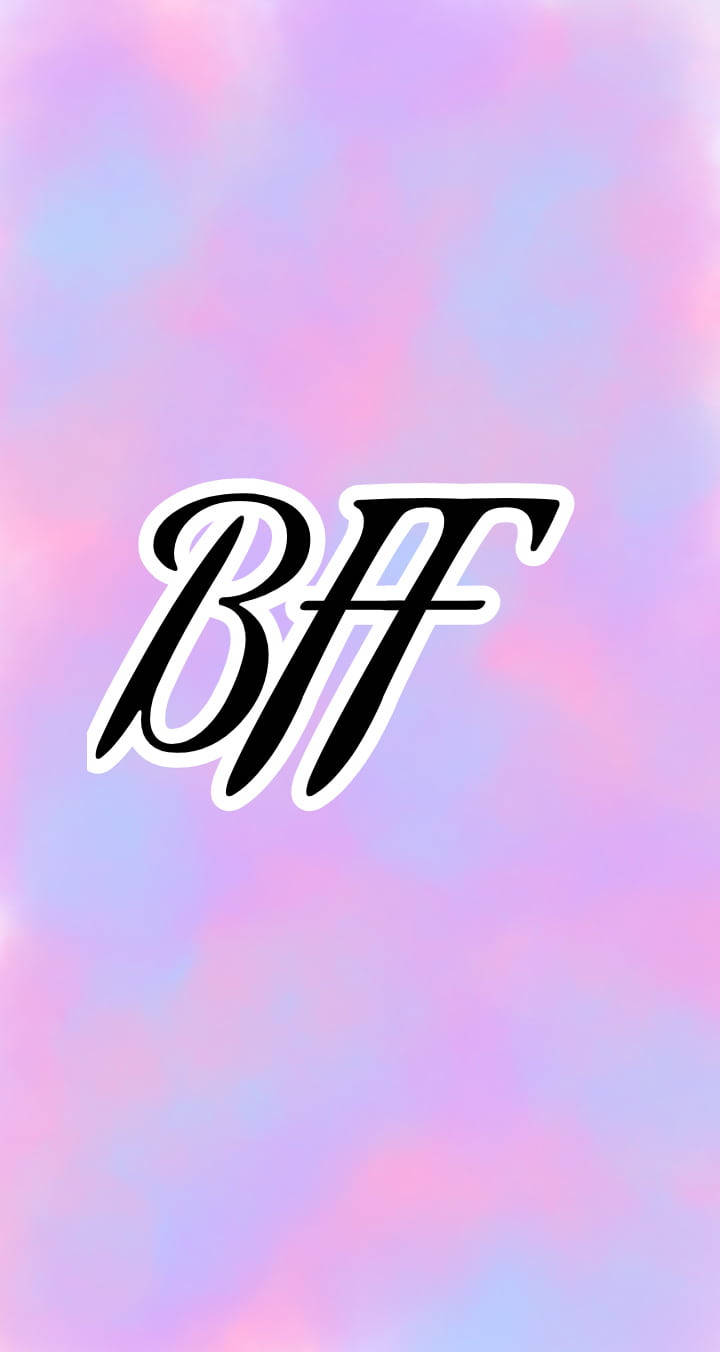 少女風 桌布 壁紙 — 粗體黑色BFF字母帶白色輪廓，漂浮在粉紅、紫色和藍色的柔和粉彩漸變背景上。