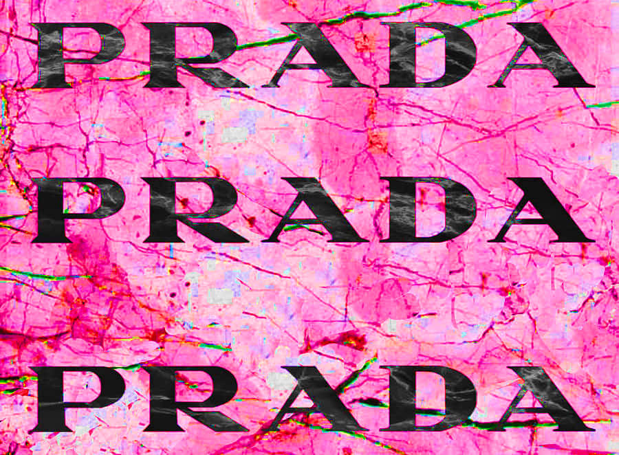 Prada 桌布 壁紙 — 粗體黑色PRADA文字在充滿活力的粉紅色裂紋紋理上重複，帶有螢光綠色紋理。