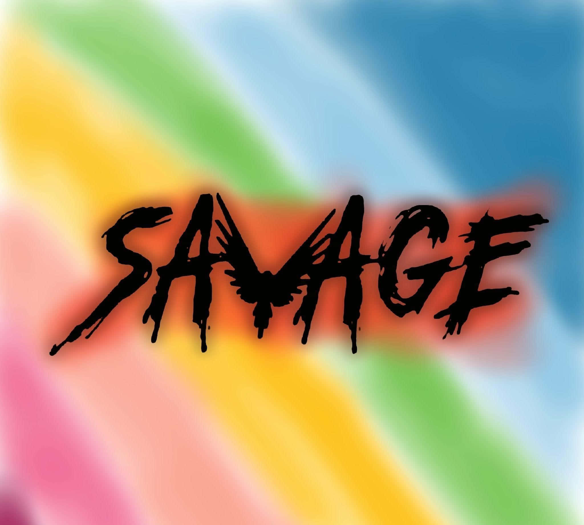 savage 桌布 壁紙 — 粗體黑色塗鴉字體的「savage」一詞滴落在充滿活力的彩虹漸變背景上。