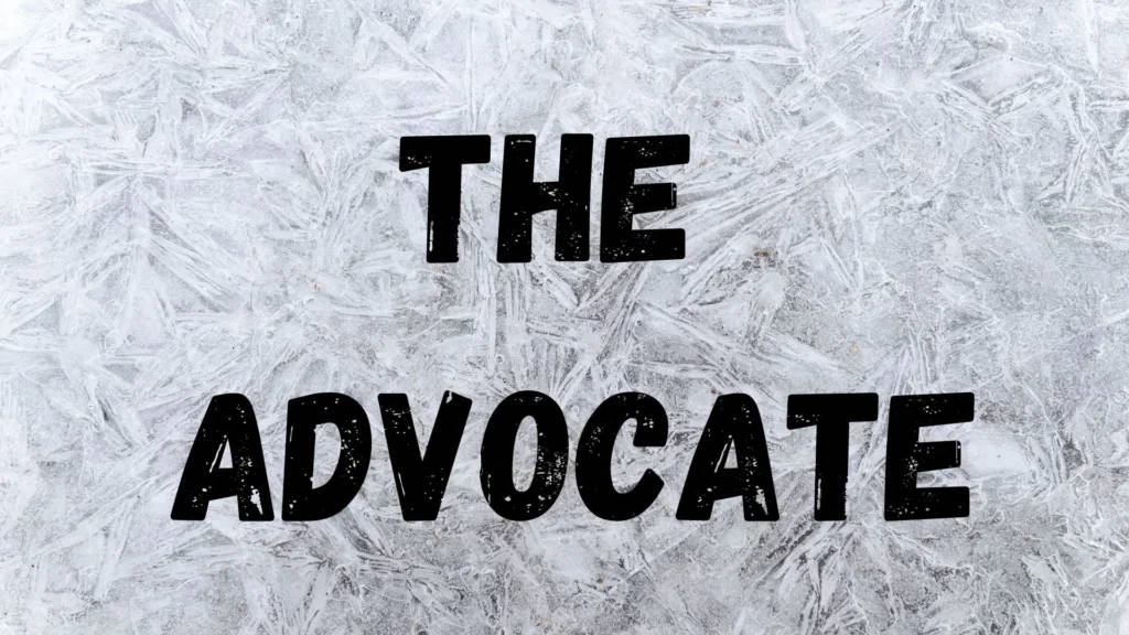 Advocate 桌布 壁紙 — 粗體黑色文字「THE ADVOCATE」顯示在帶有紋理的冰霜背景上。