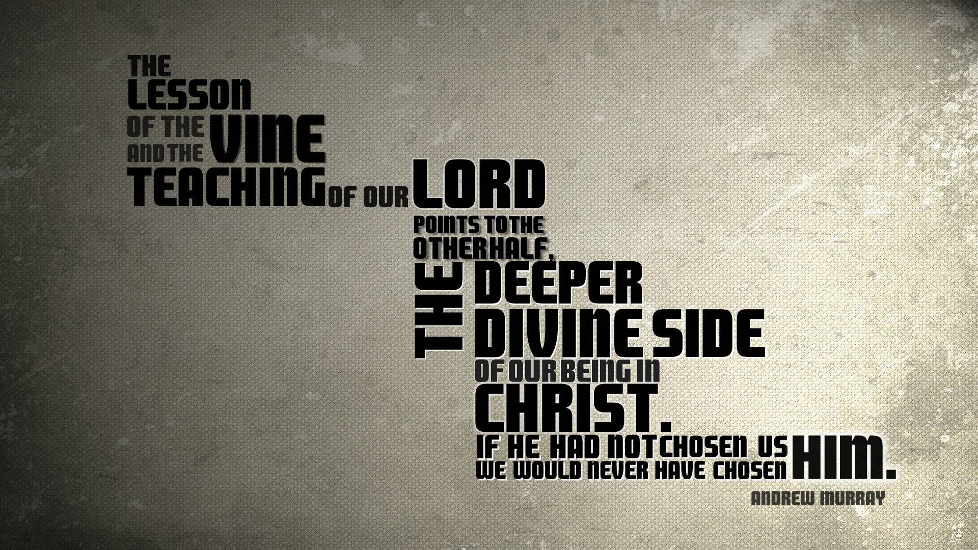 God Quotes 桌布 壁紙 — 粗體黑色文字在紋理灰色背景上形成關於神聖教導和基督選擇的引文。