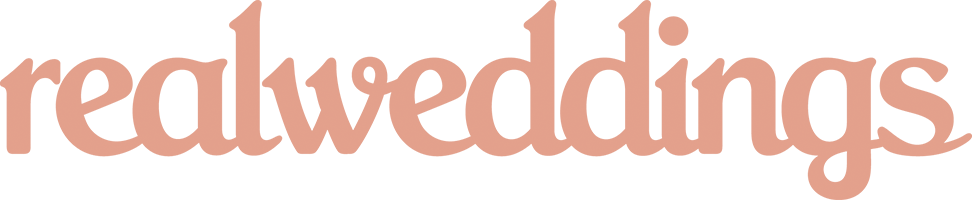 Wedding Logo 桌布 壁紙 — 純蜜桃色背景，沒有可見的物體或圖案。