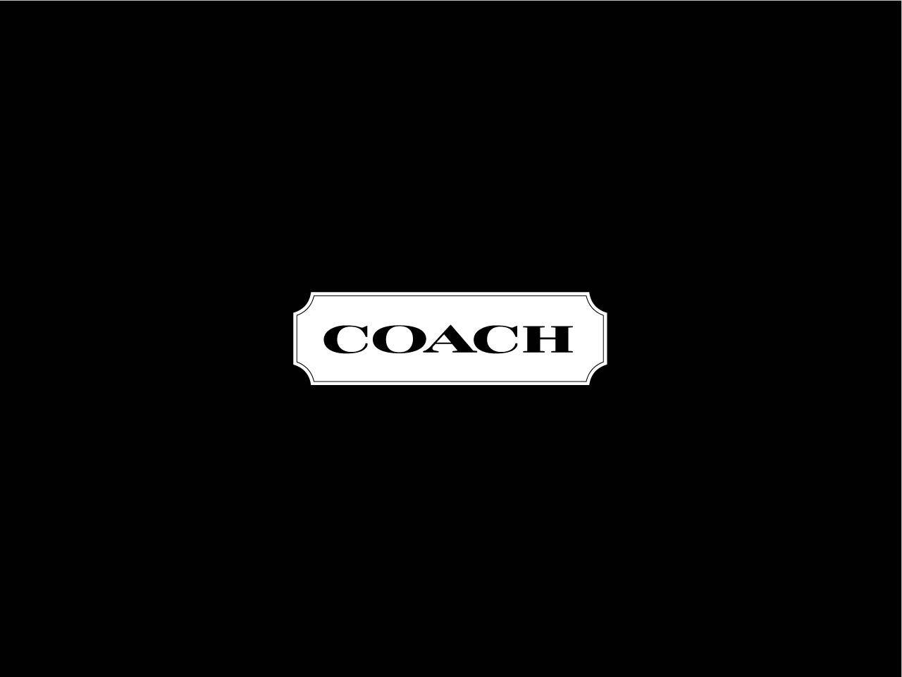 Coach 桌布 壁紙 — 純黑色背景上，中央有一個白色矩形標誌，以粗體黑色襯線字體顯示「COACH」字樣。