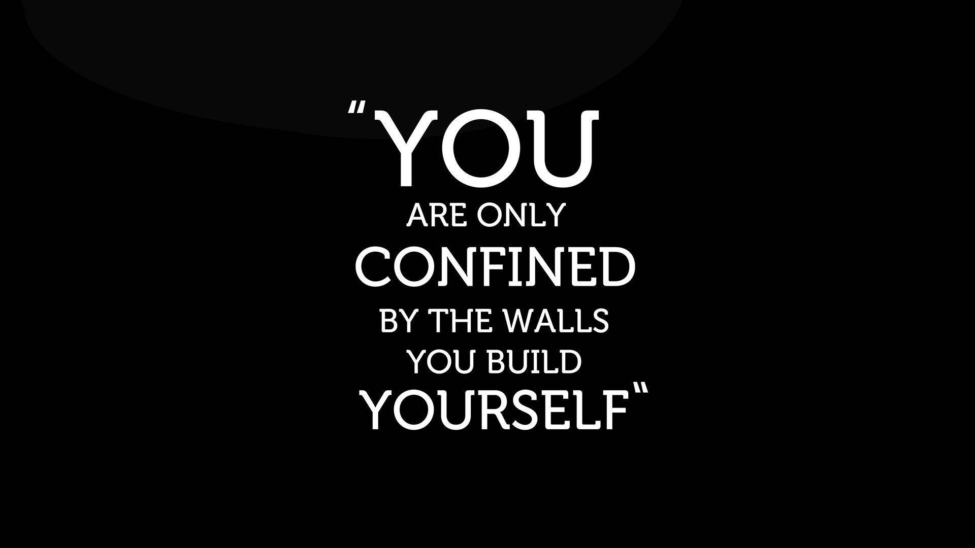 Positive Quotes 桌布 壁紙 — 純黑色背景上帶有微妙彎曲陰影效果的粗體白色勵志名言。
