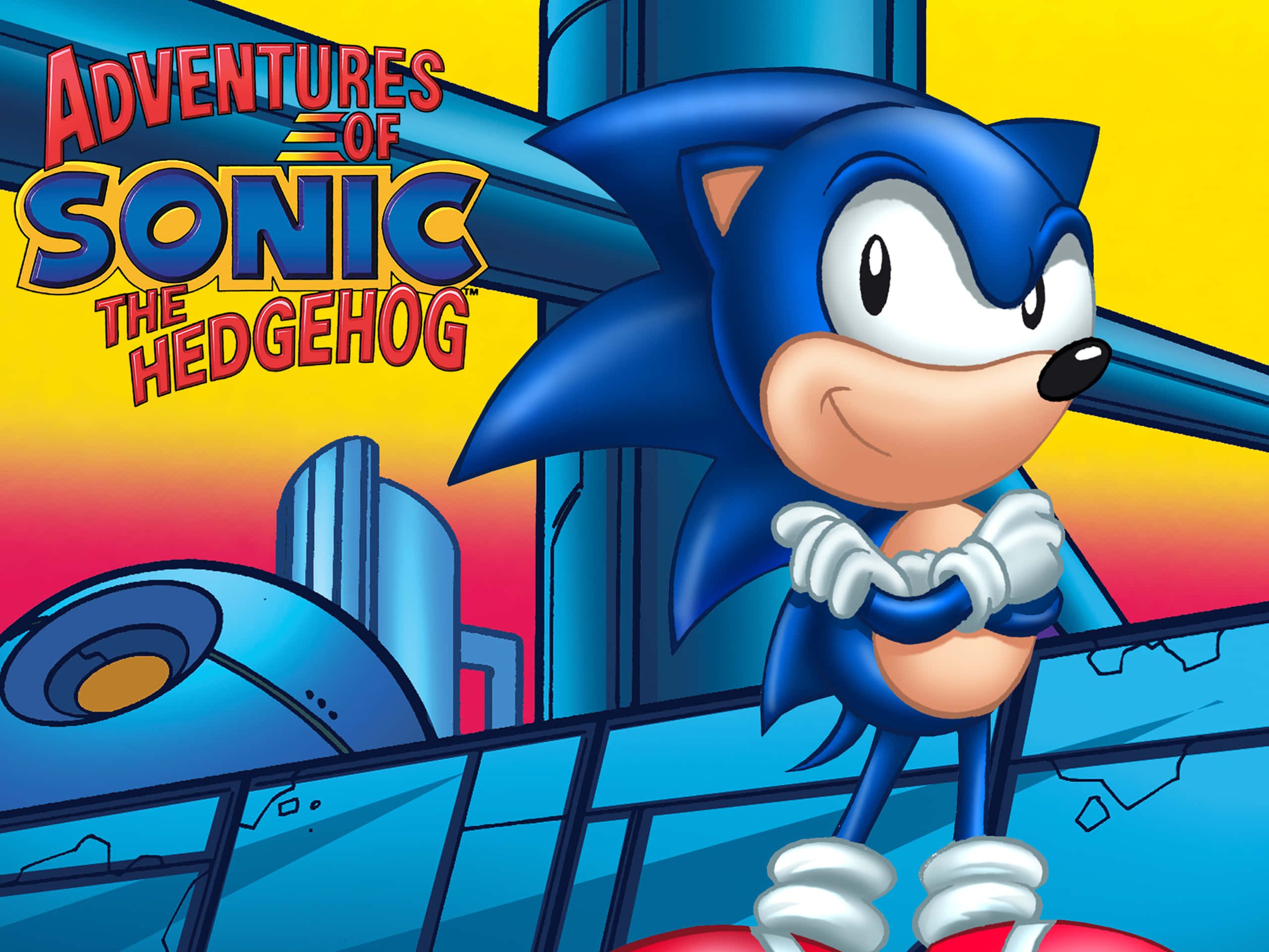 Sonic The Hedgehog 桌布 壁紙 — 索尼克在藍色平台上自信地站立，背景是充滿活力的日落城市景觀，帶有鮮明的漫畫藝術風格。