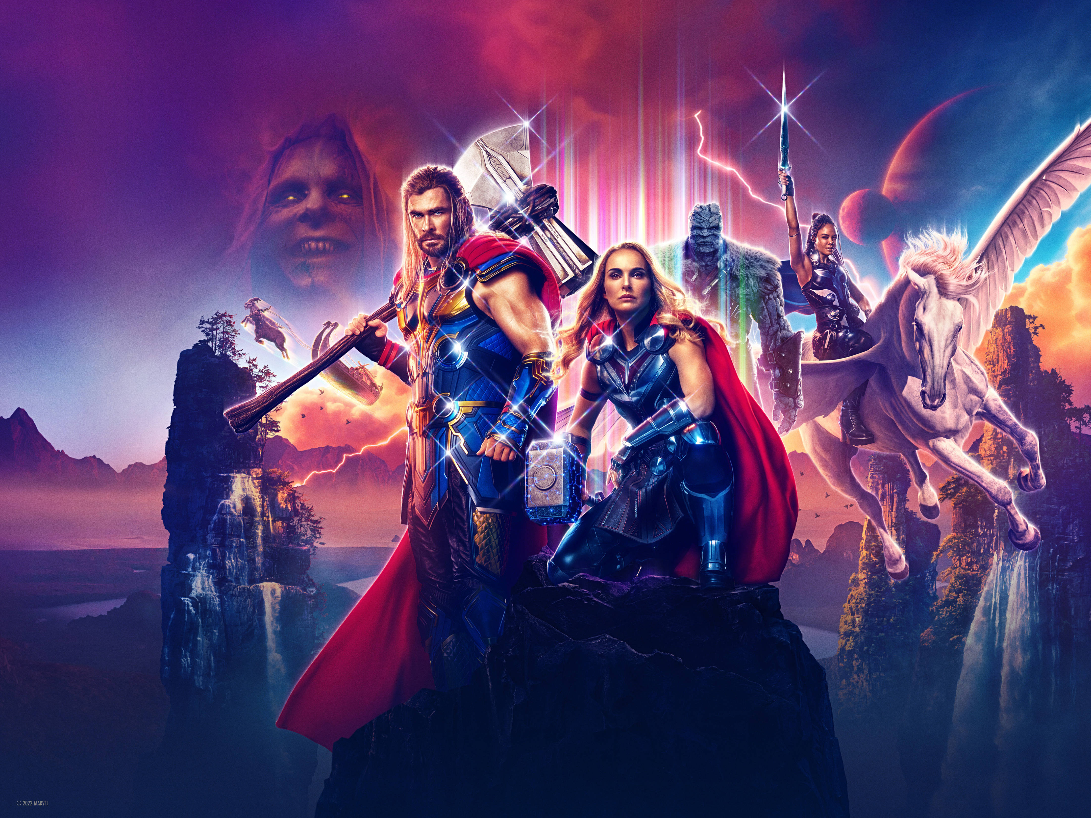 Marvel Aesthetic 桌布 壁紙 — 索爾和女武神英勇地站在懸崖上，伴隨著閃電和宇宙能量，一匹有翼的馬和其他戰士在超現實的幻想景觀中戰鬥。
