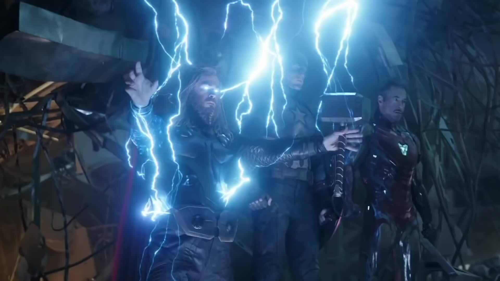 索爾引導閃電，鋼鐵人和美國隊長在廢墟中準備戰鬥。 — 復仇者聯盟：終局之戰 GIF 壁紙