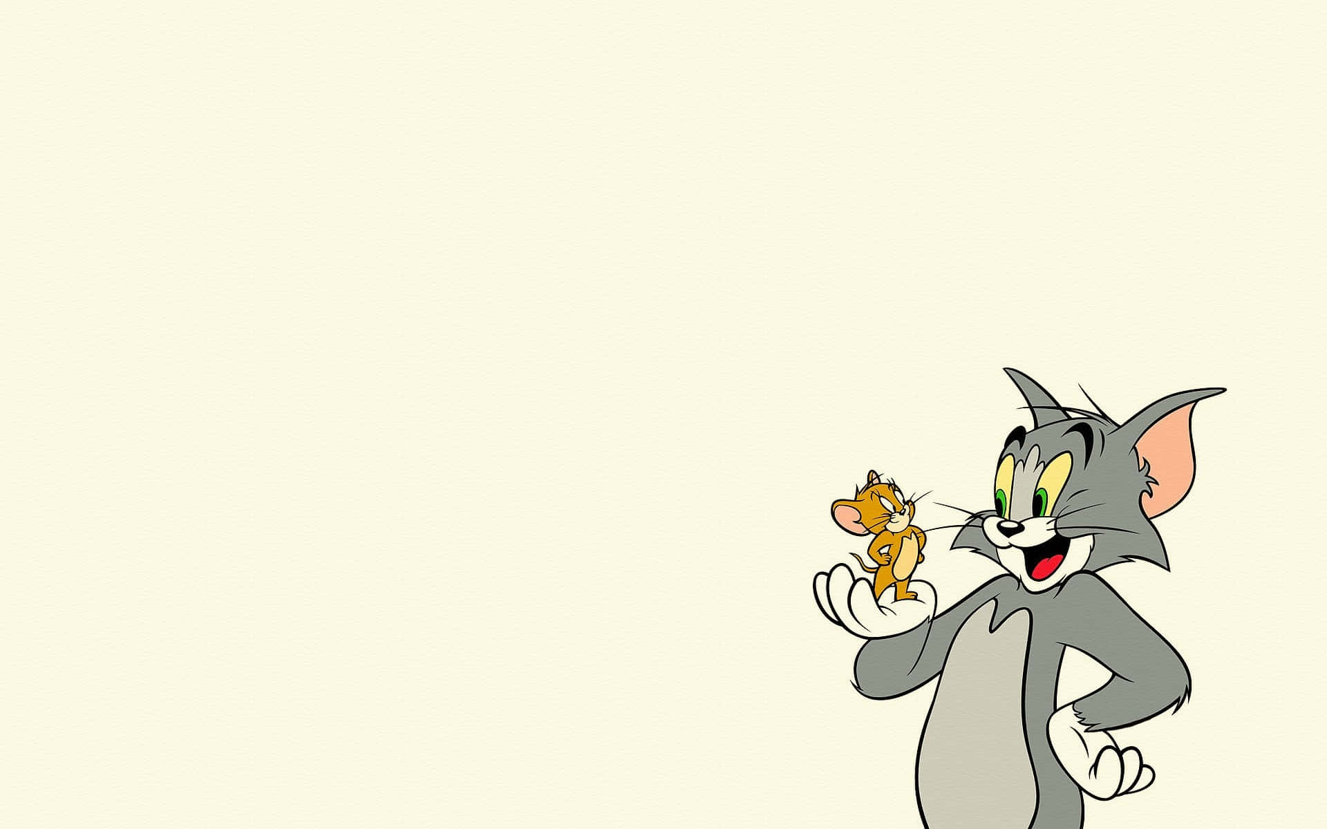 湯姆與傑利 桌布 壁紙 — 經典卡通貓 Tom 帶著愉快的笑容抱著小老鼠 Jerry，背景是純奶油色。