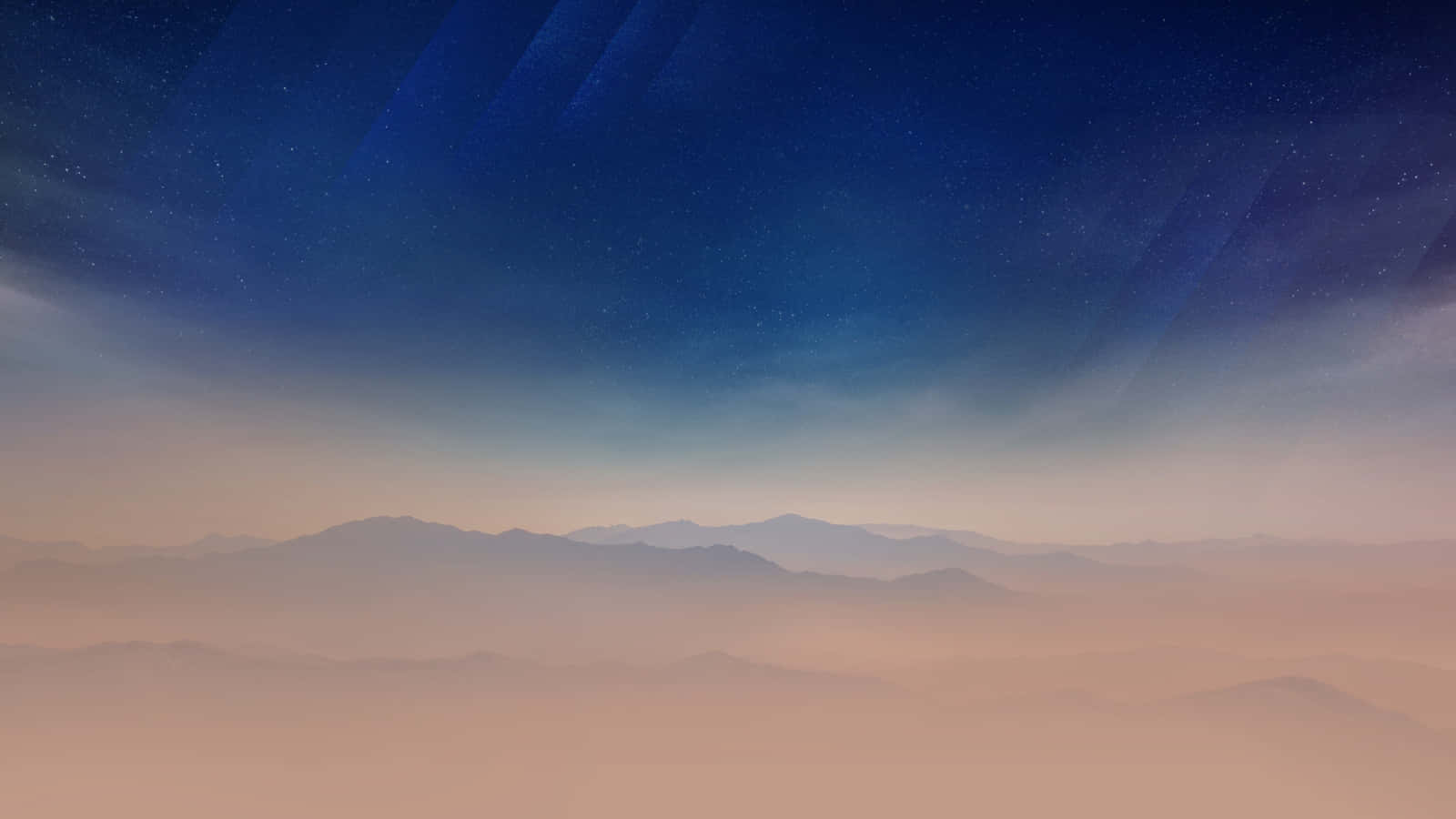 三星 桌布 壁紙 — 繁星點點的夜空，極光條紋掠過層層疊疊、籠罩在柔和蜜桃色與藍色薄霧中的山脈。